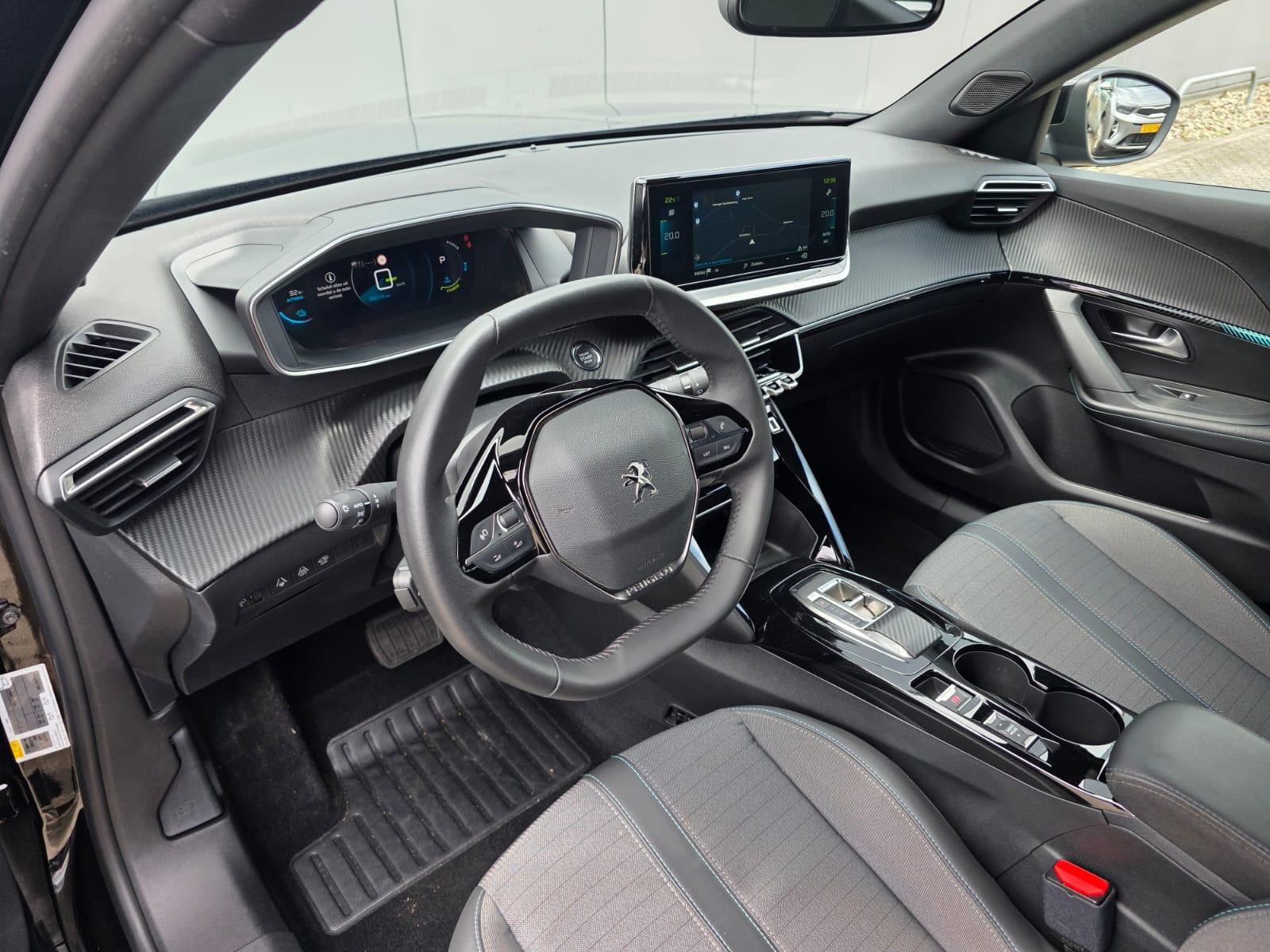 Peugeot e-2008