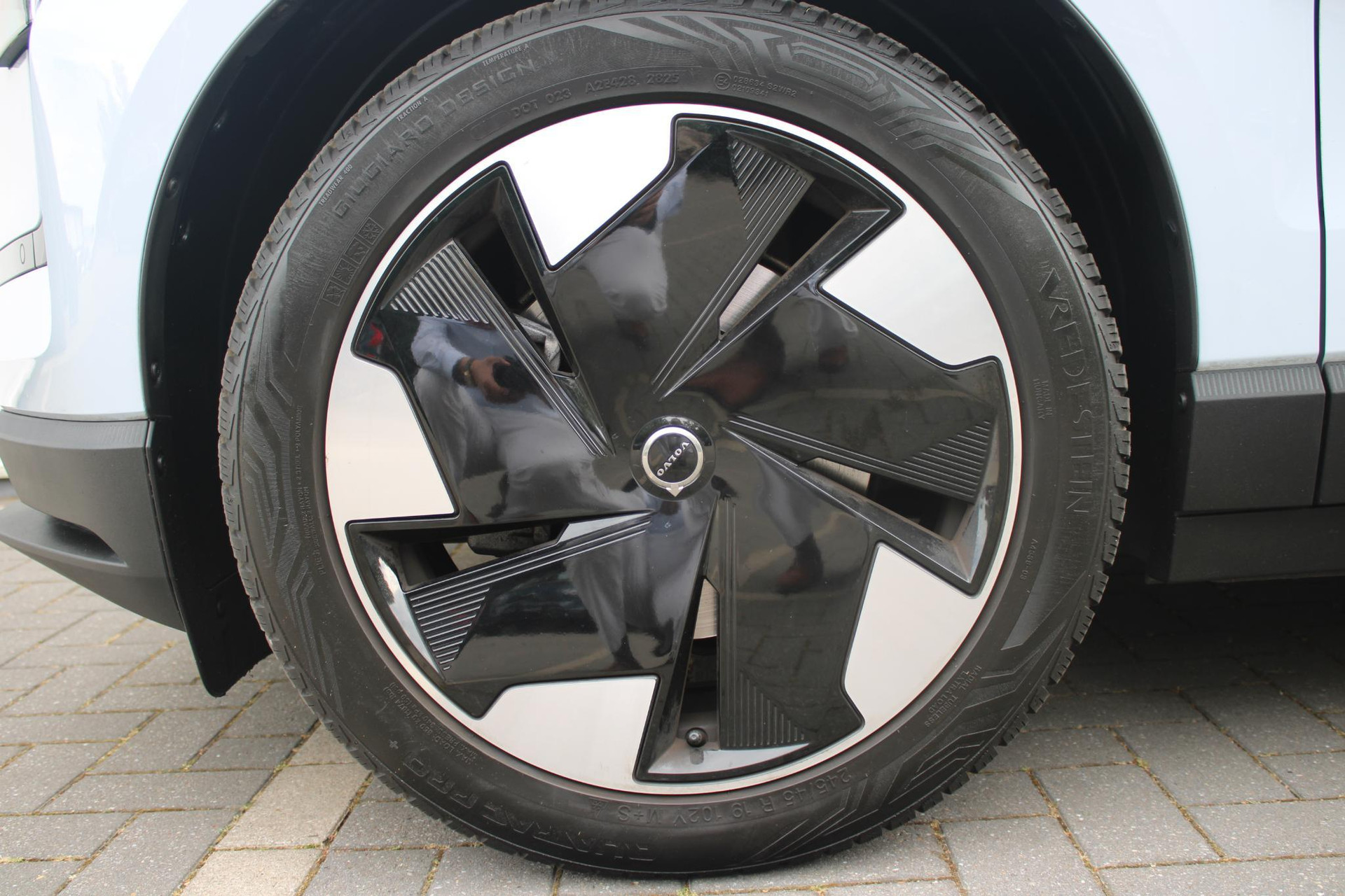 Volvo EX30