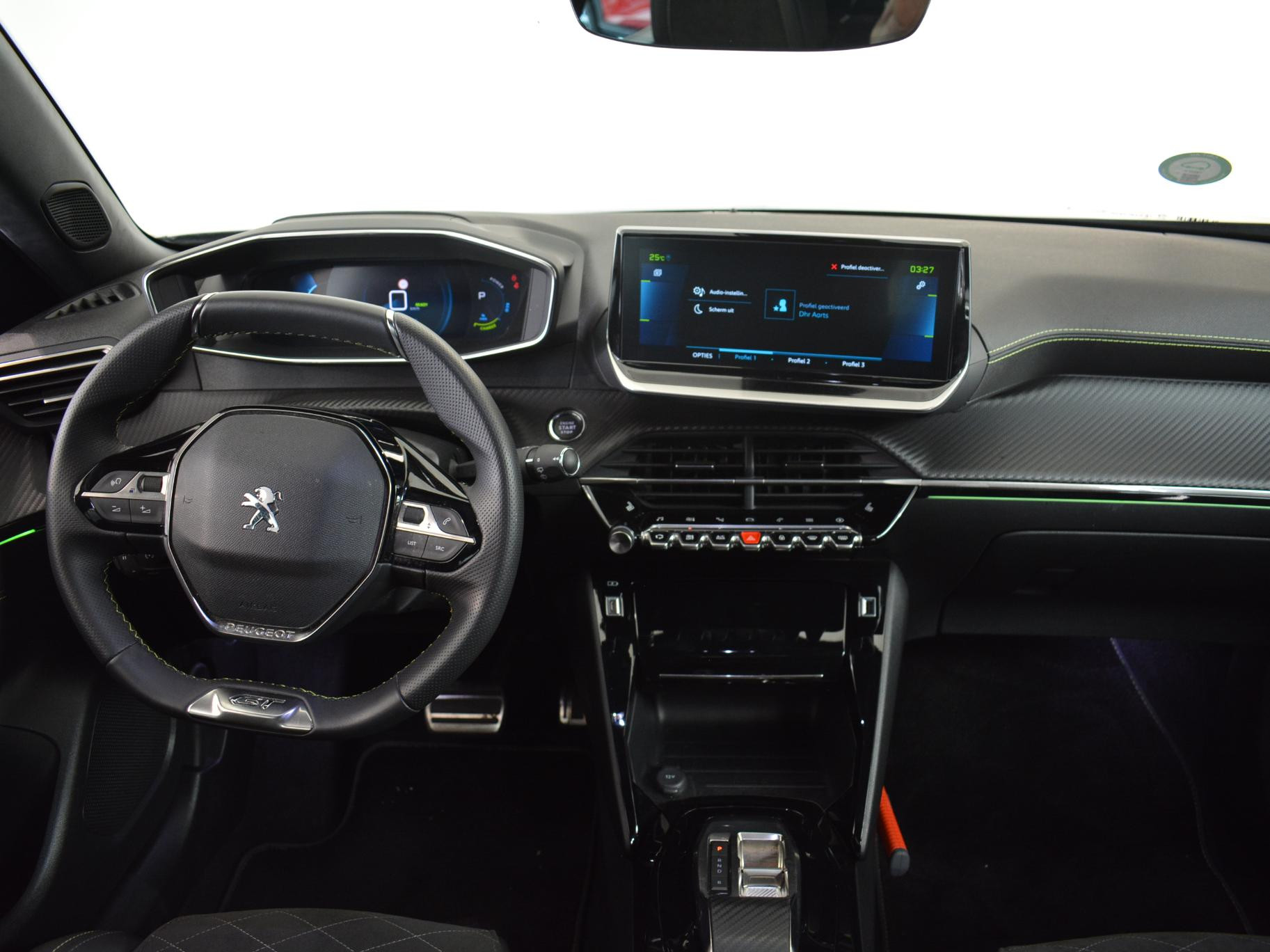 Peugeot e-2008