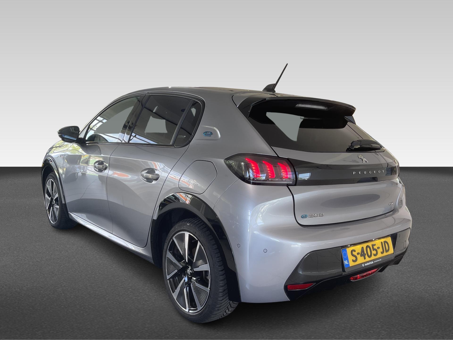 Peugeot e-208