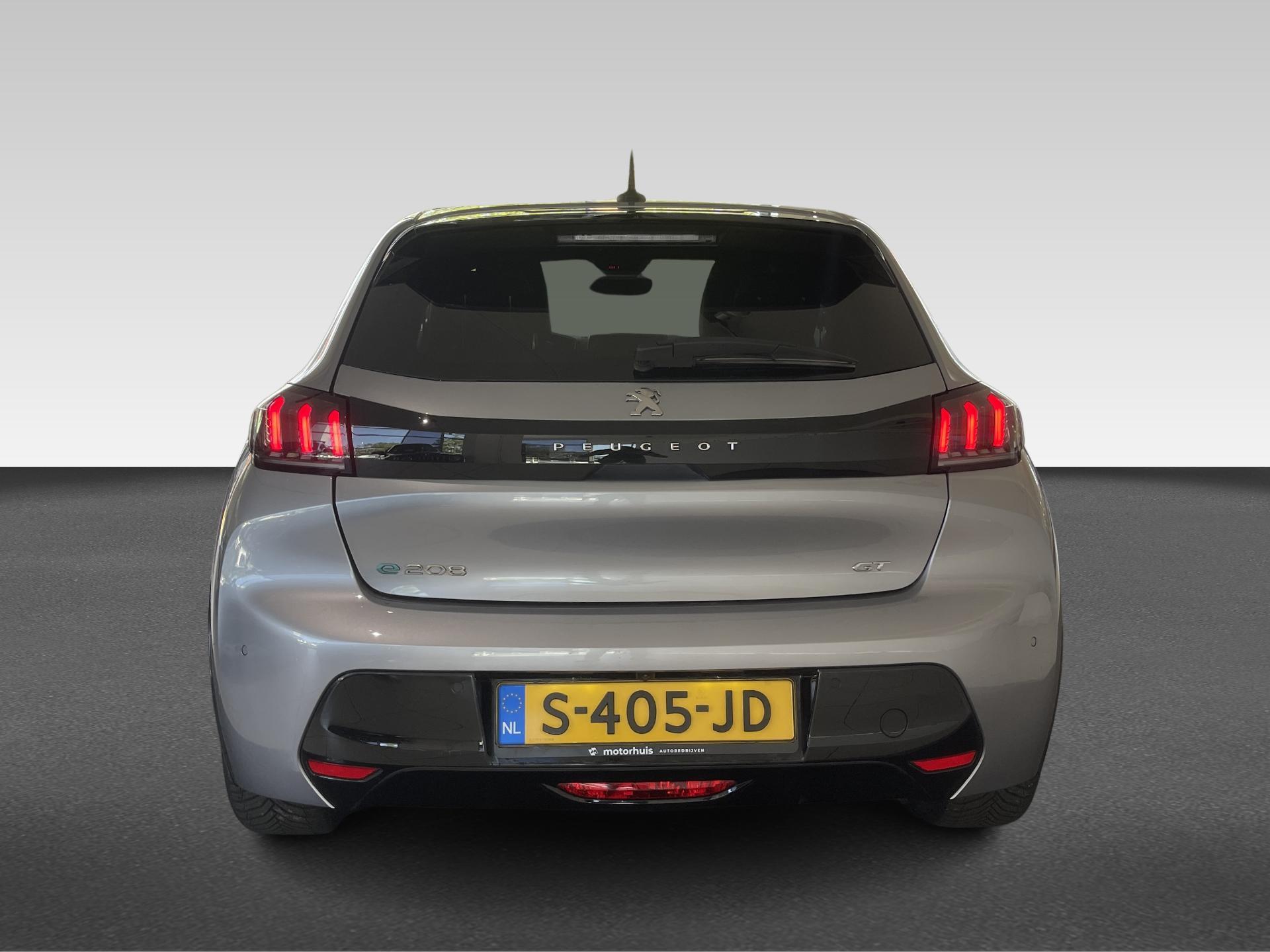Peugeot e-208