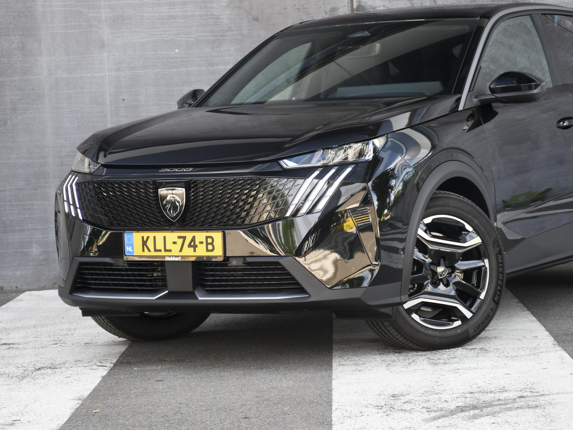 Peugeot e-3008