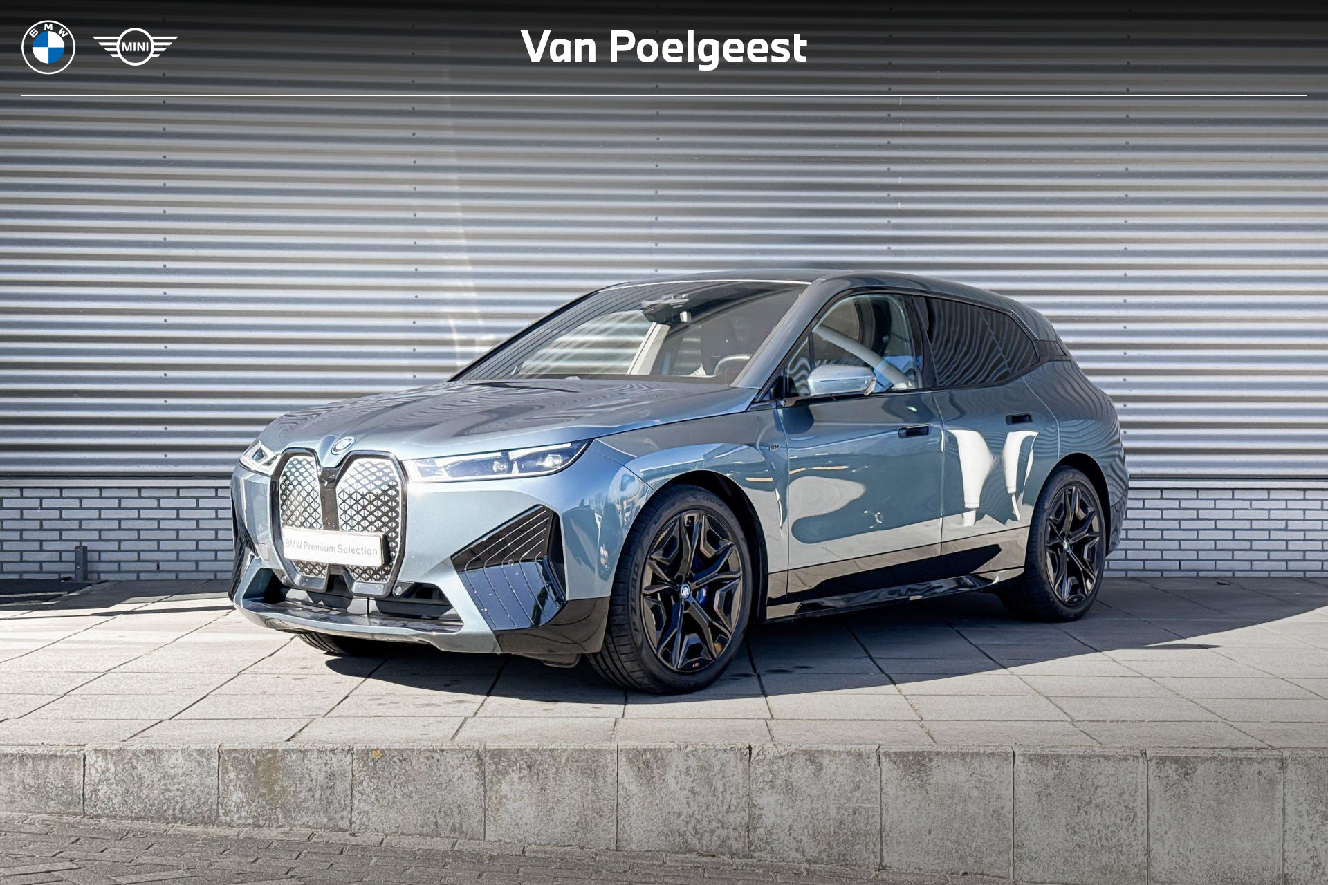 BMW iX