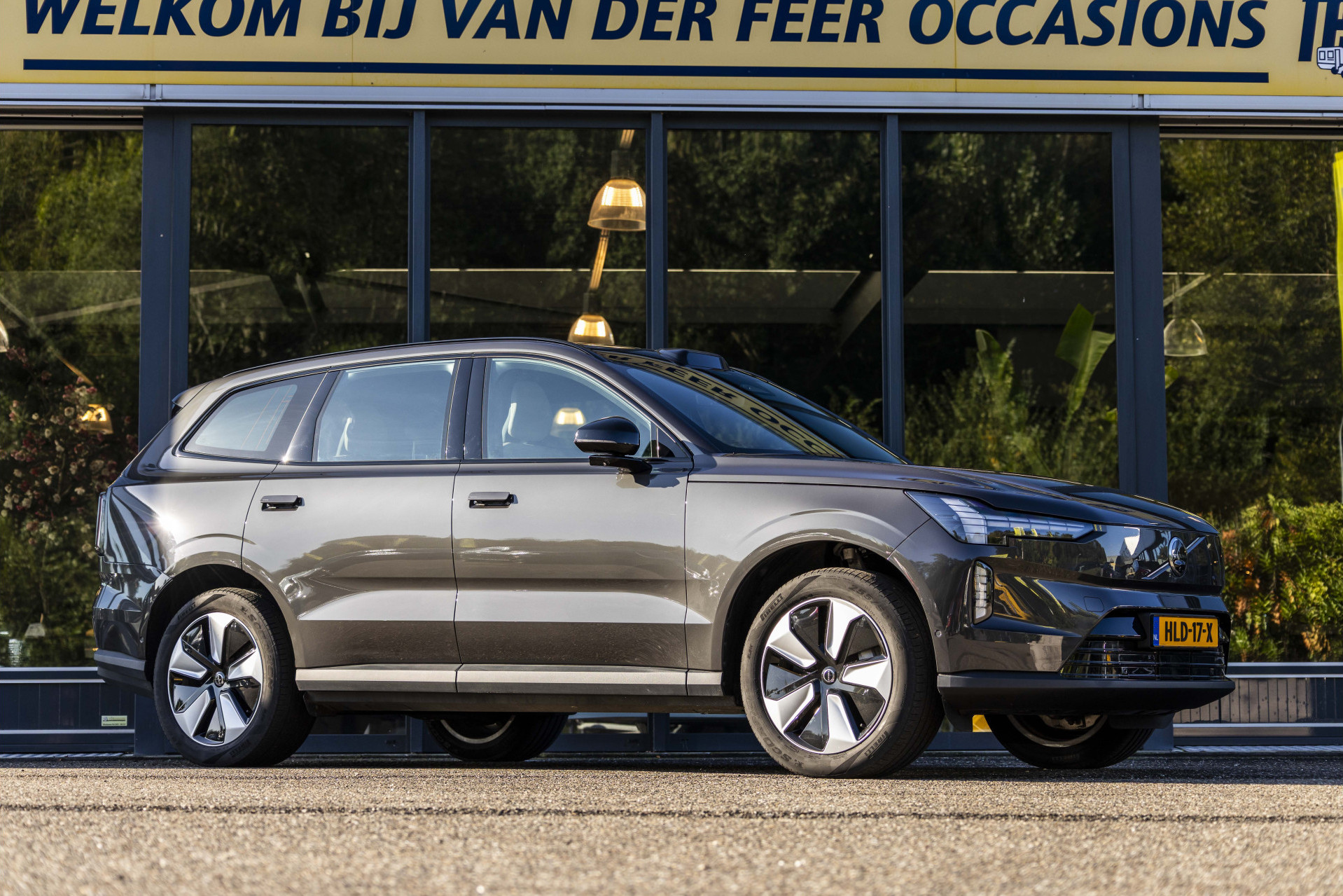 Volvo EX90 Single Motor Core 7p. 104 kWh | Panoramadak | Nieuwstaat | SOH 95% |