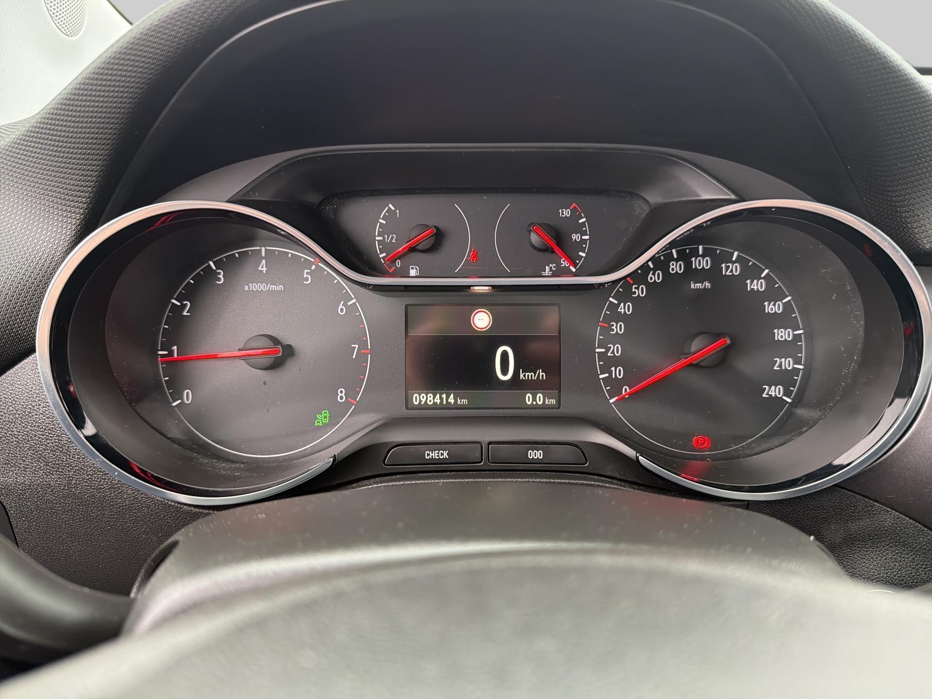 Opel Crossland X