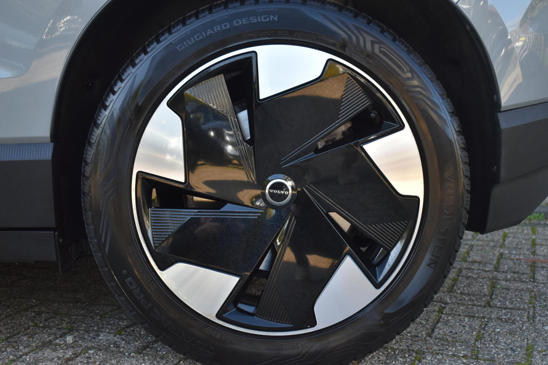 Volvo EX30