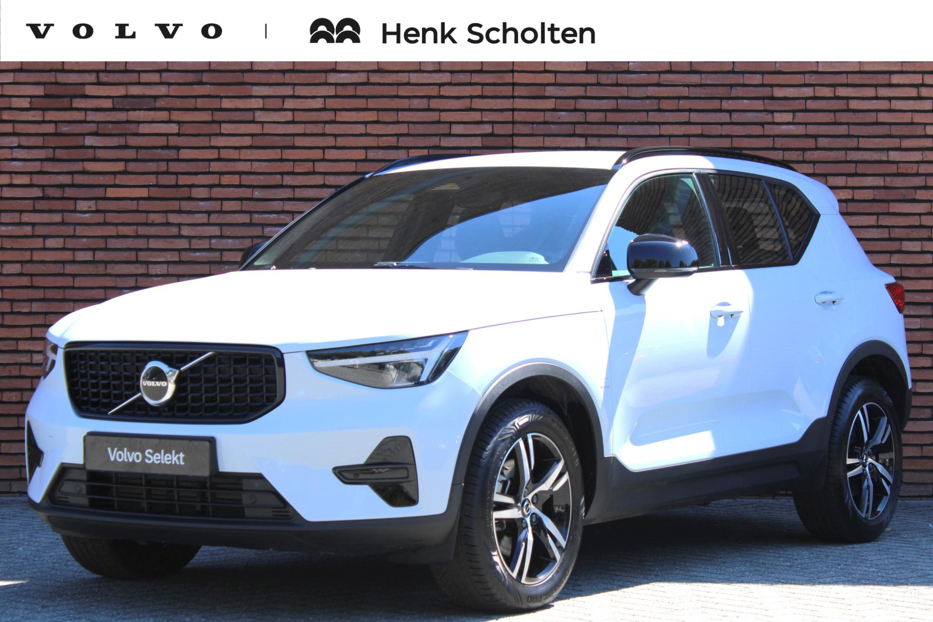 Volvo XC40 B4 Plus Dark | 2025, foto 1