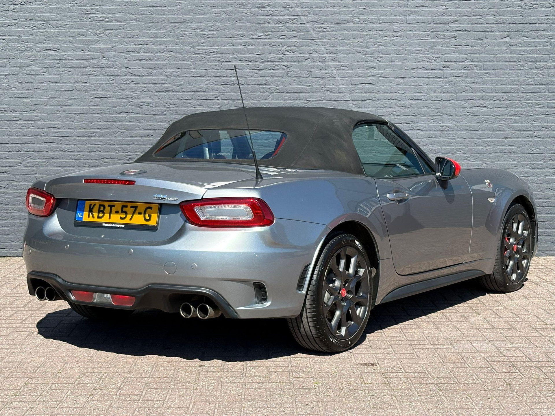 Fiat 124 Spider