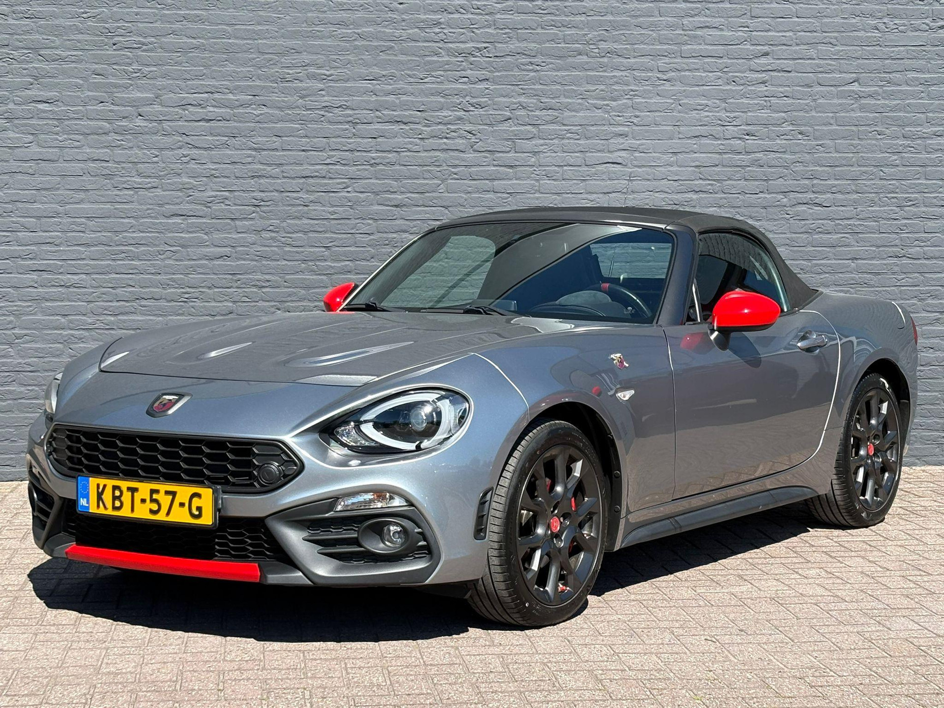 Fiat 124 Spider