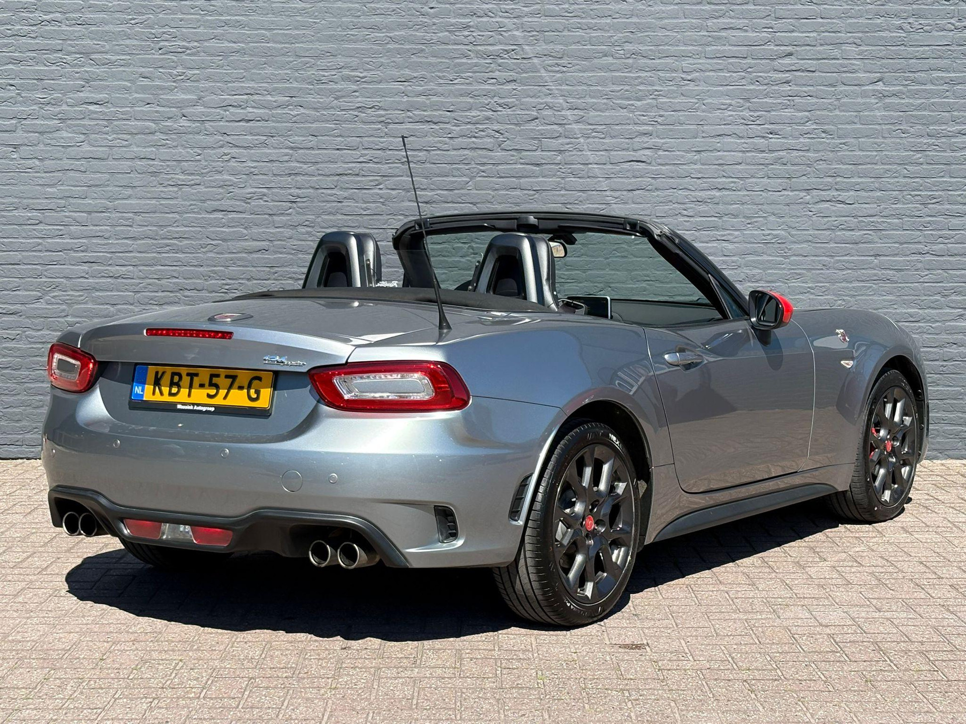 Fiat 124 Spider