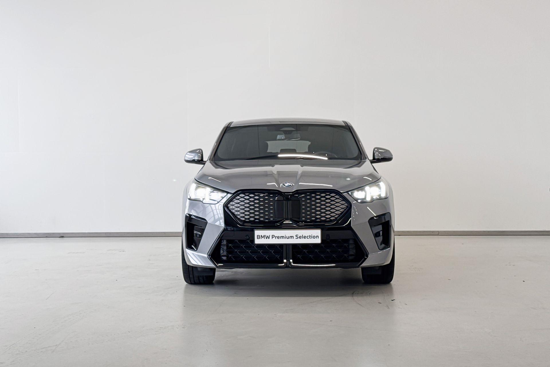 BMW iX2