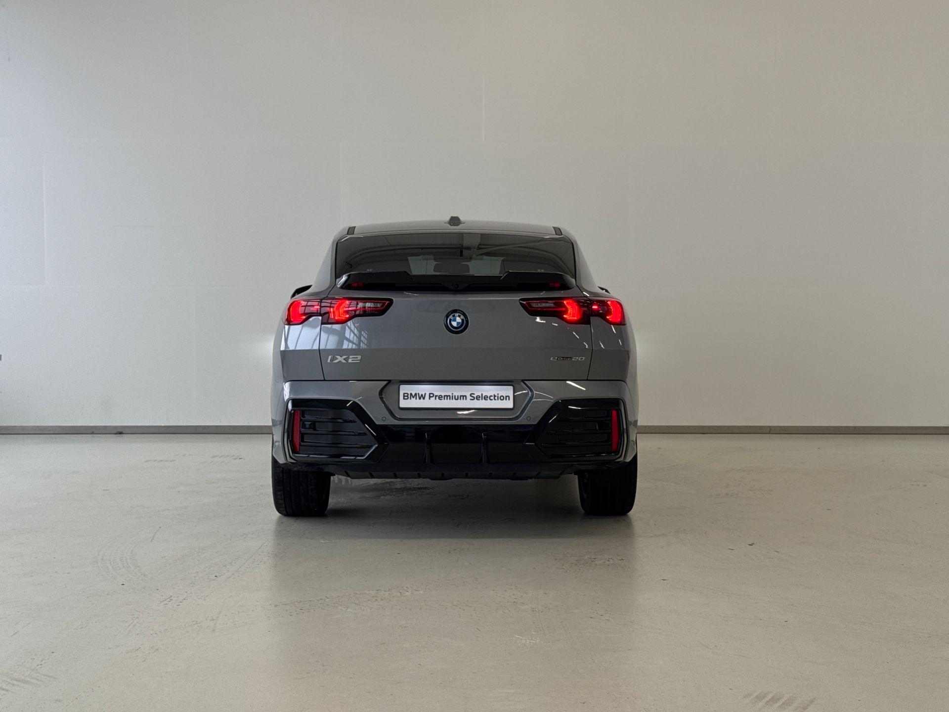 BMW iX2