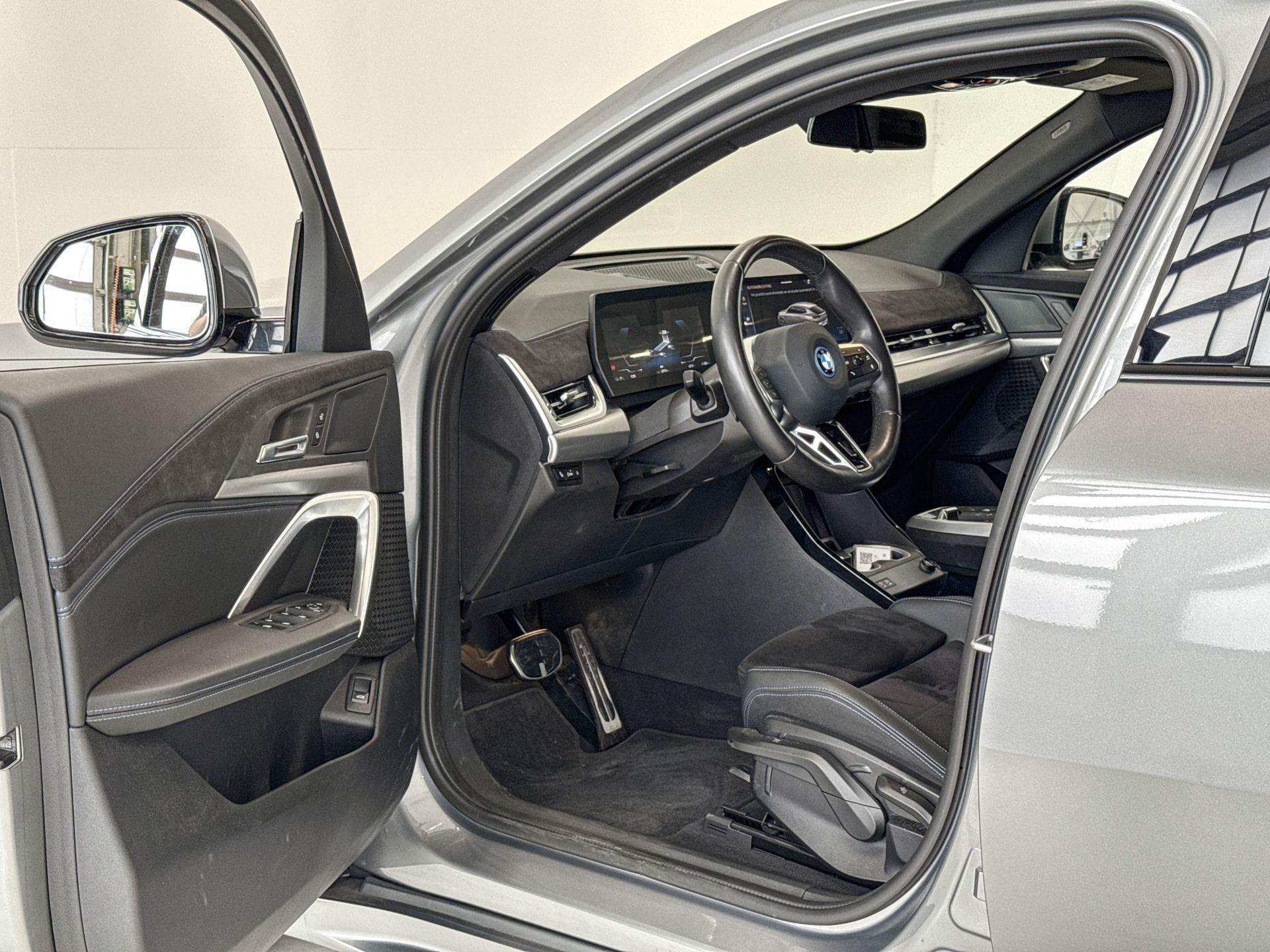 BMW iX2