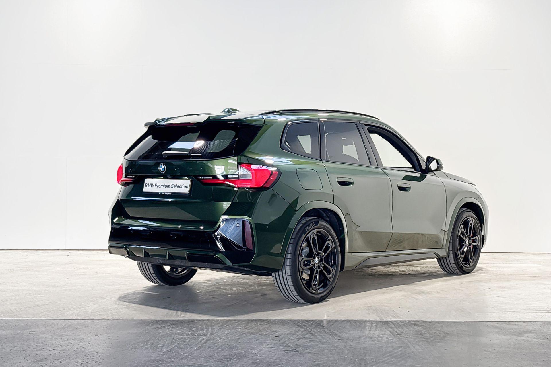BMW iX1