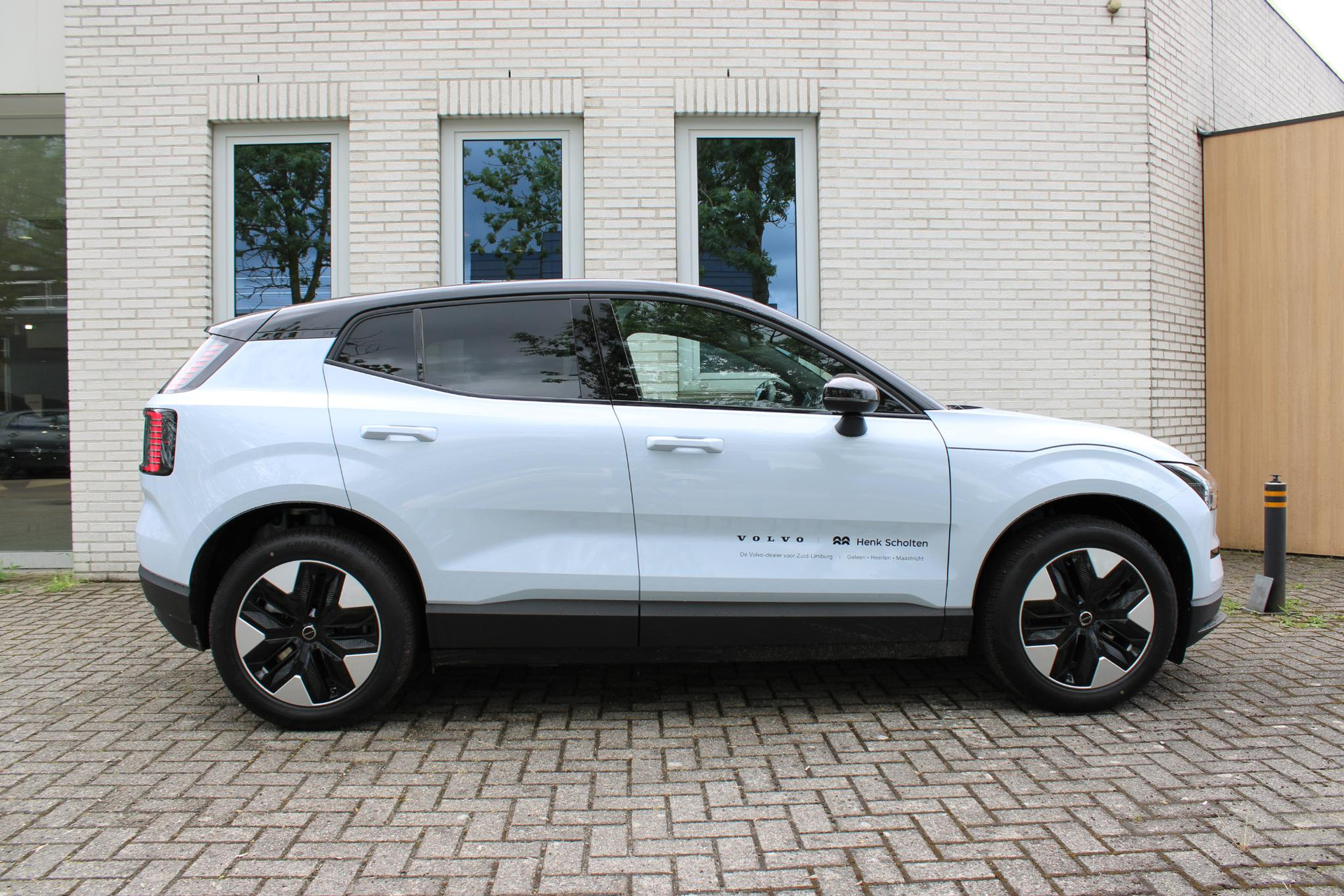 Volvo EX30