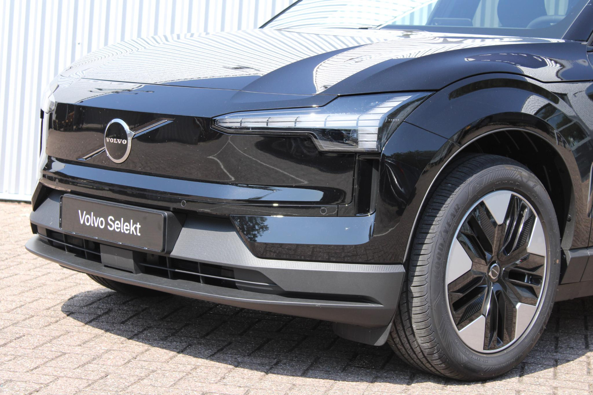Volvo EX30