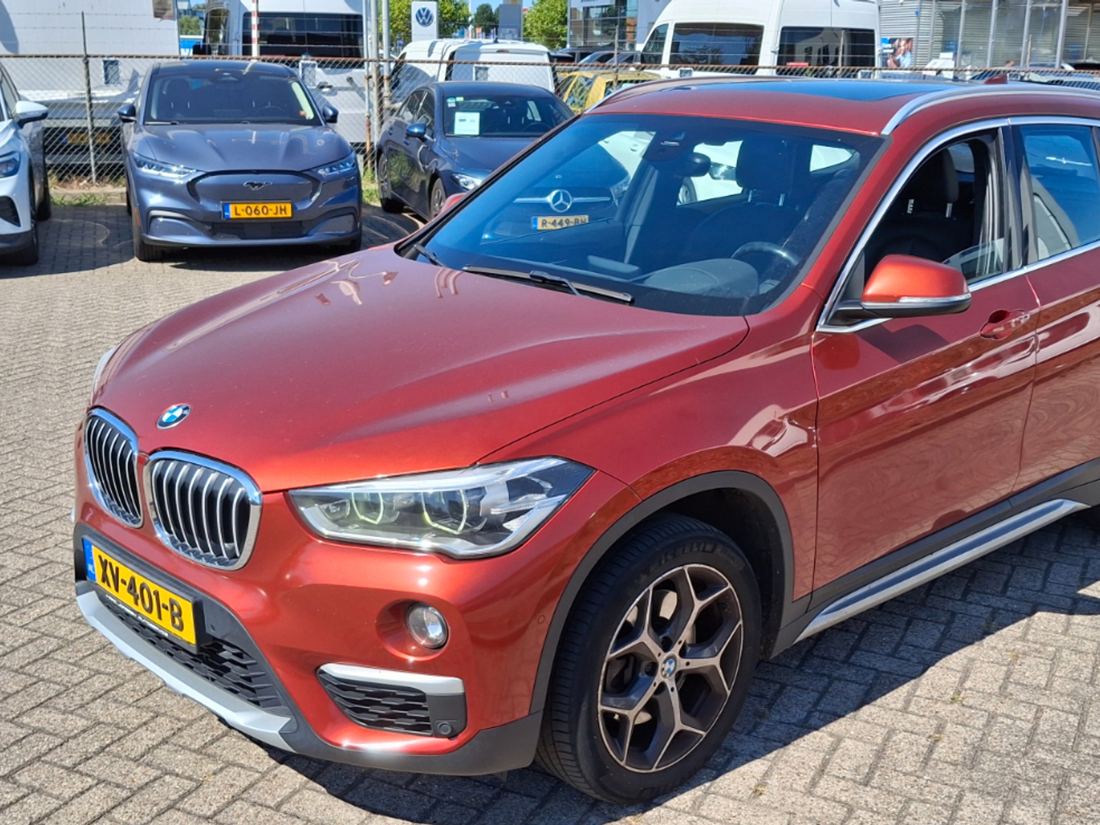 BMW X1