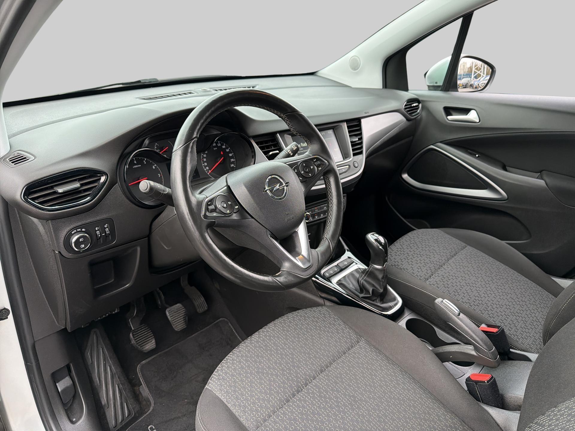 Opel Crossland X