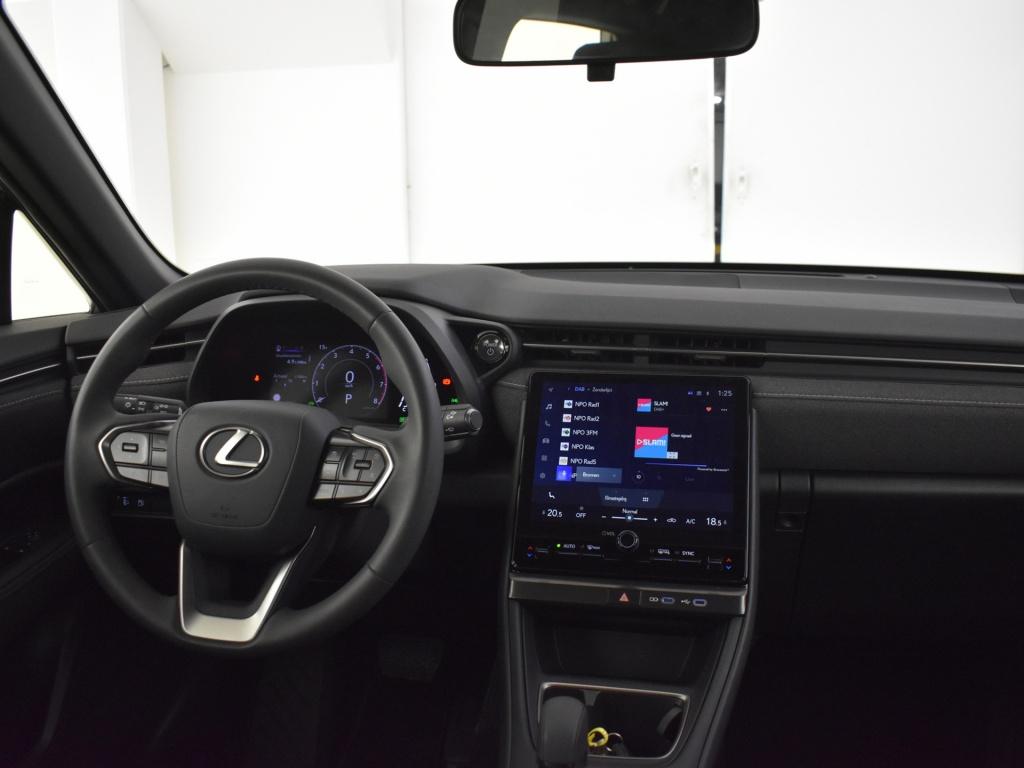 Lexus LBX
