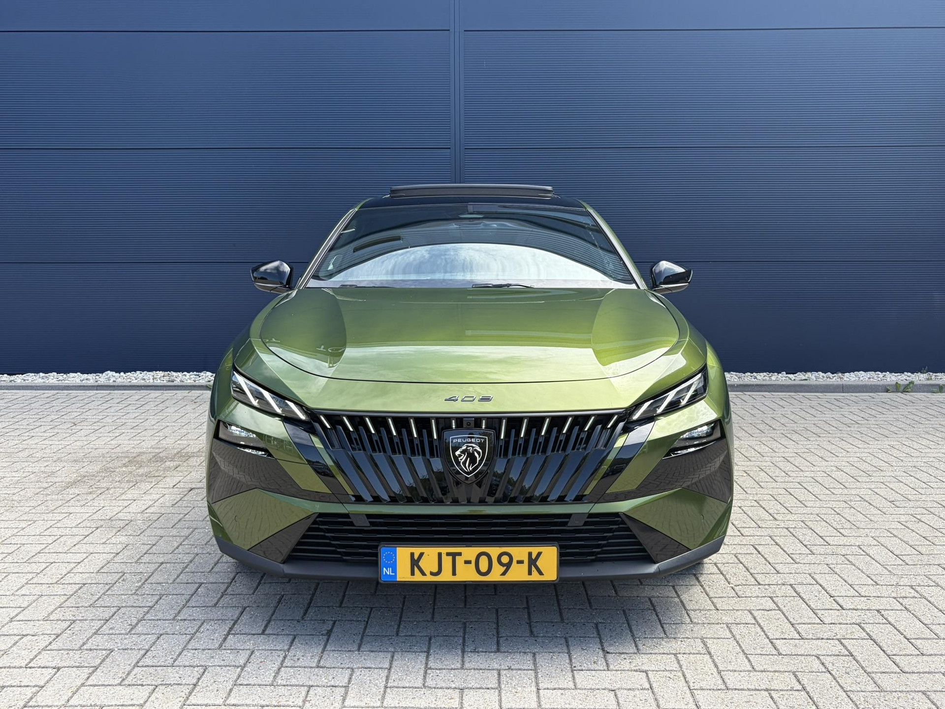 Peugeot 408