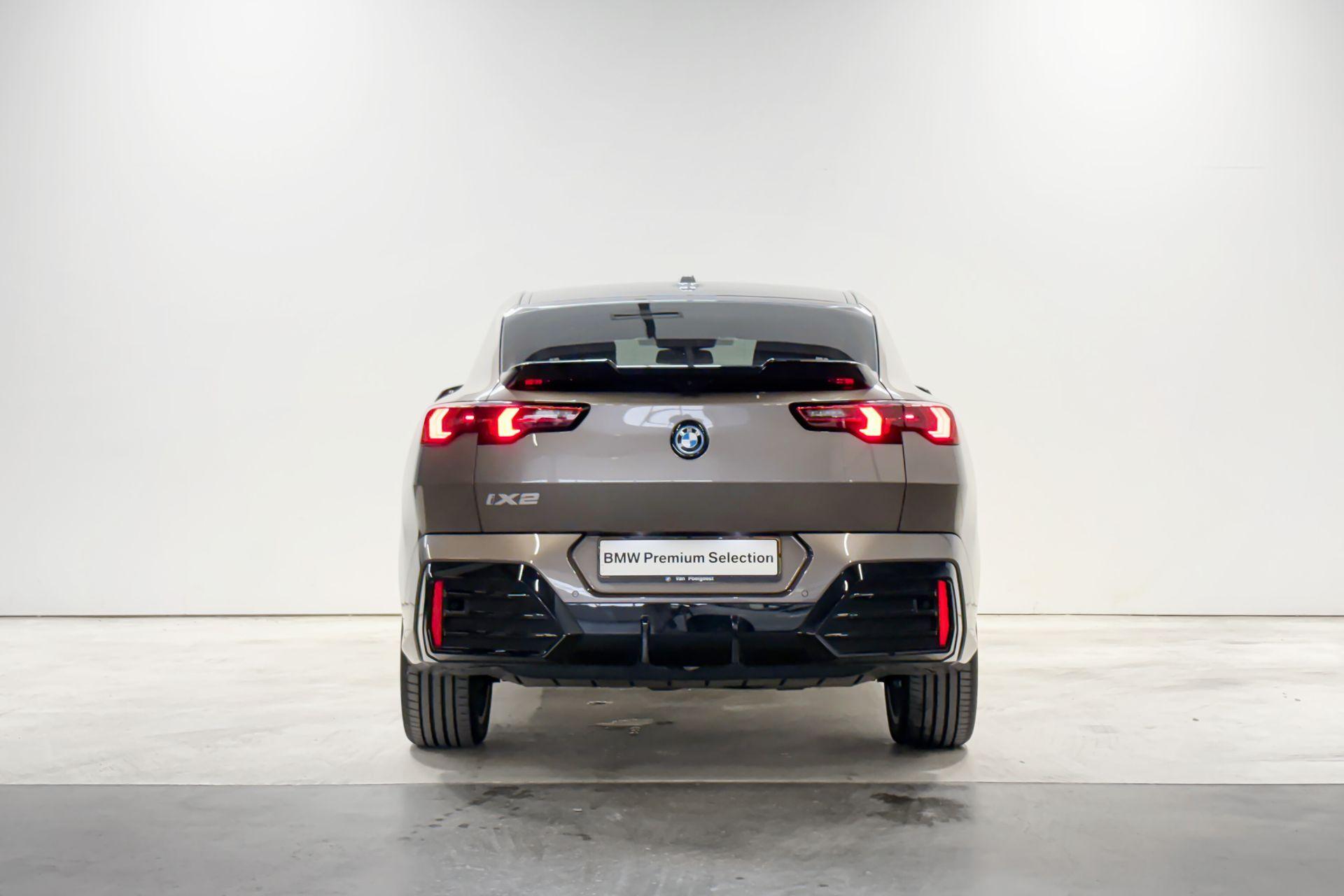 BMW iX2