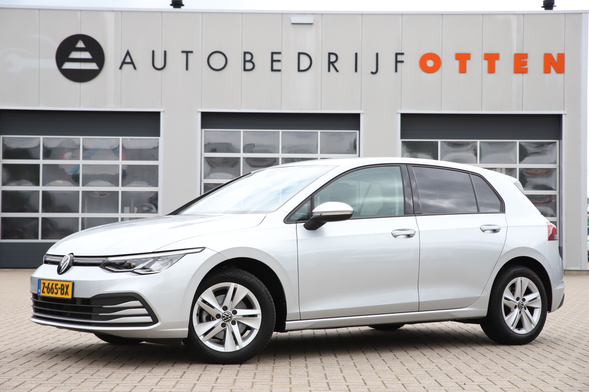 Volkswagen Golf 1.0 TSI Life  | CAMERA | ACC  | APPLE | LED | PDC