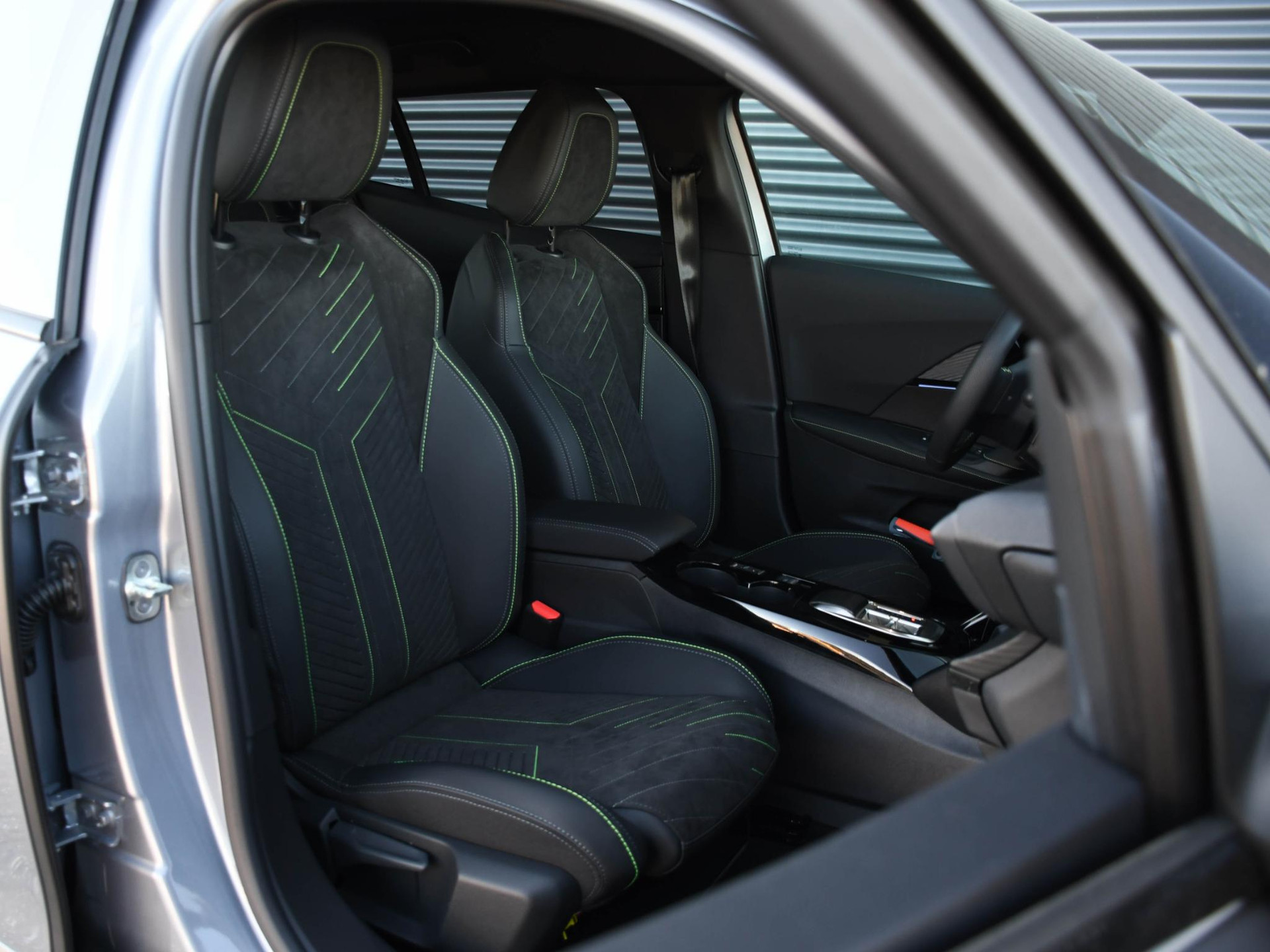 Peugeot e-2008