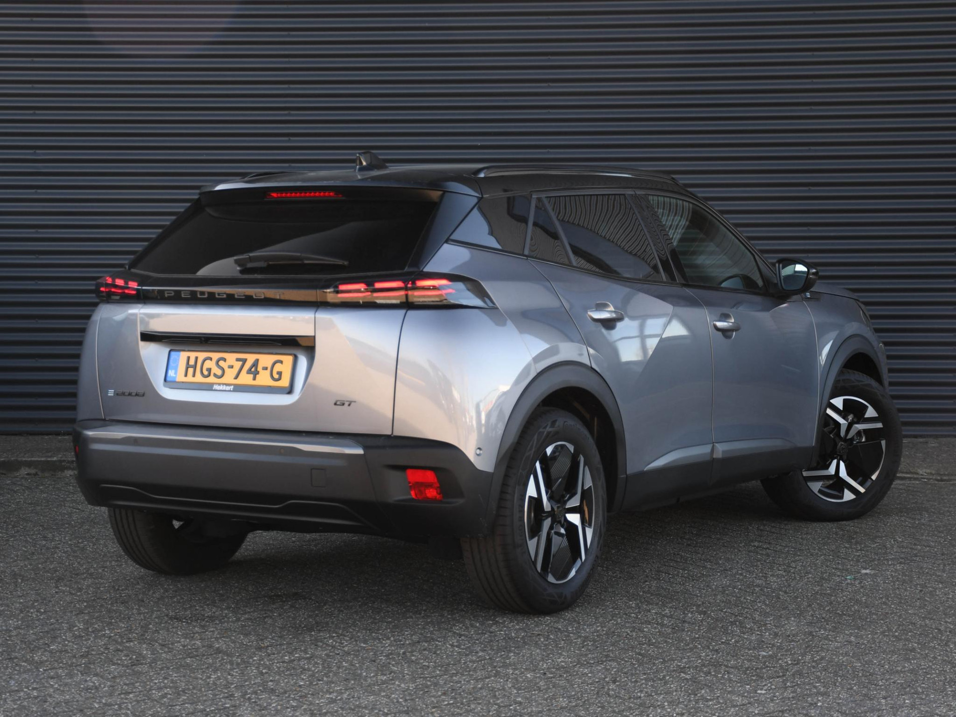 Peugeot e-2008