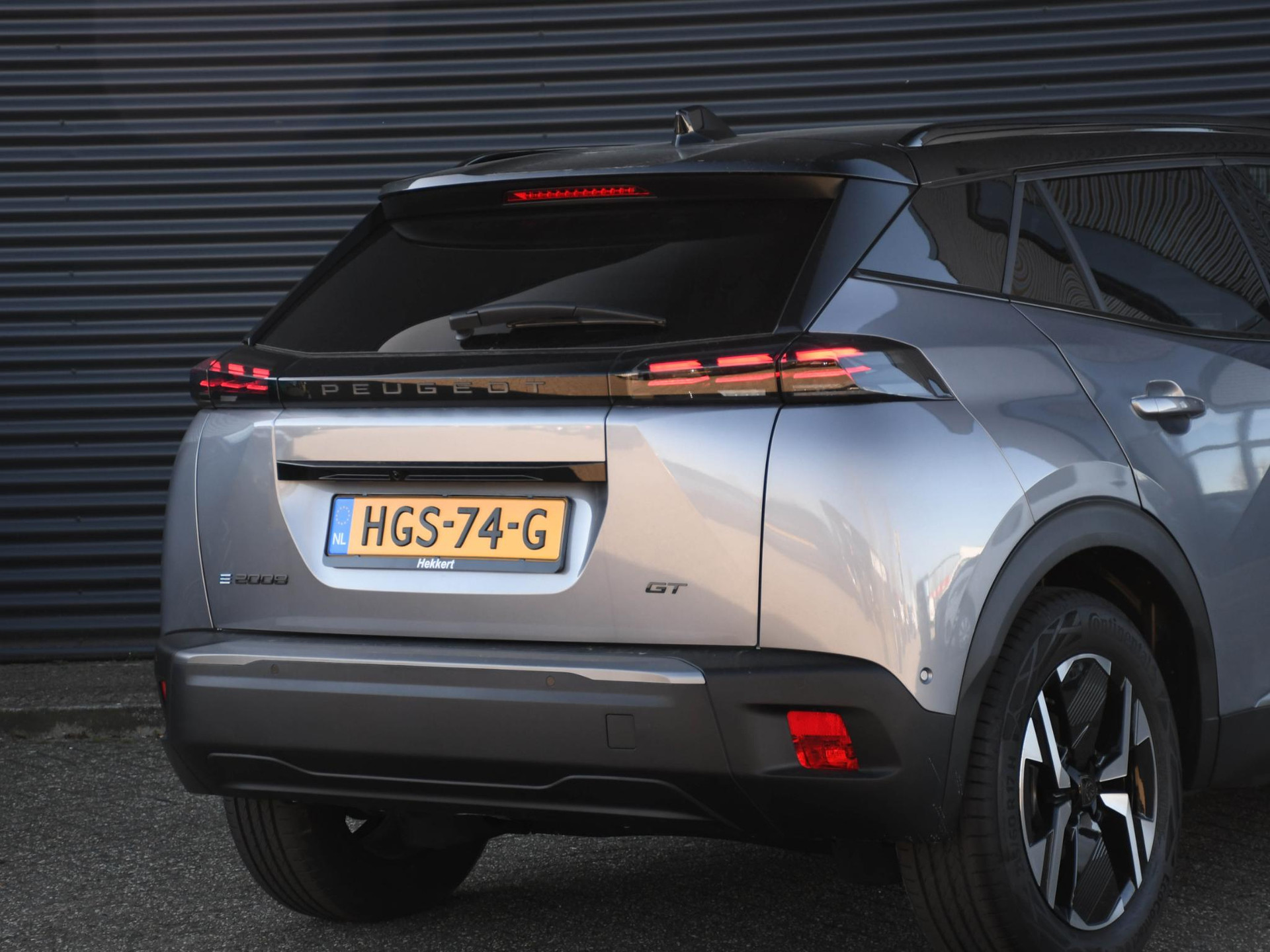 Peugeot e-2008