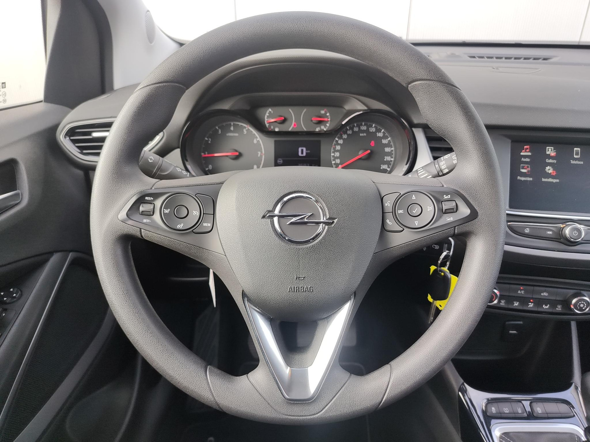 Opel Crossland X