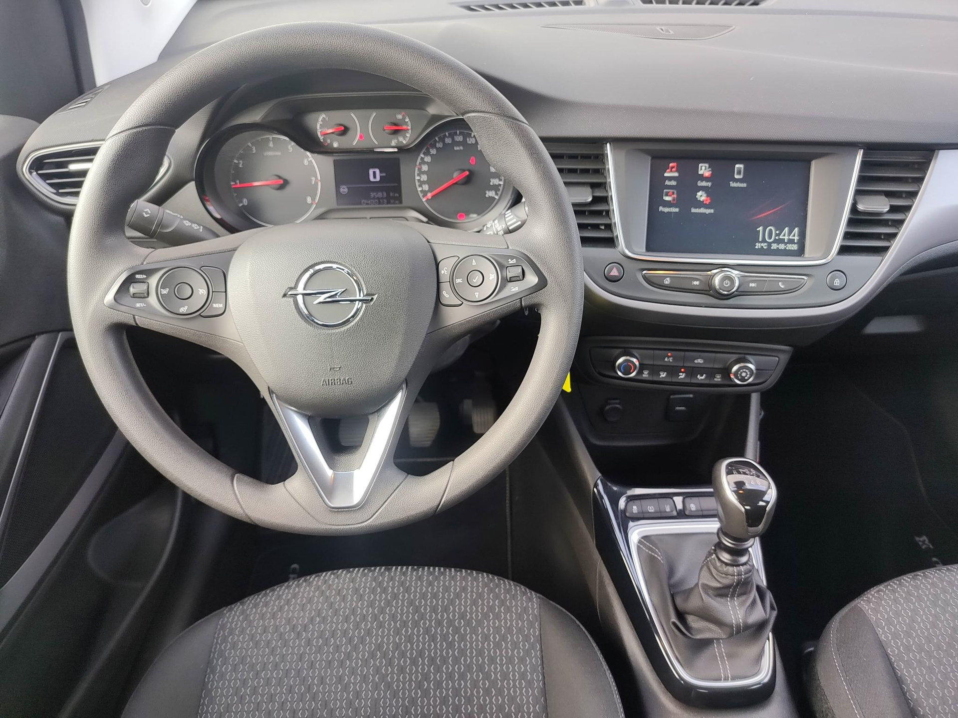 Opel Crossland X