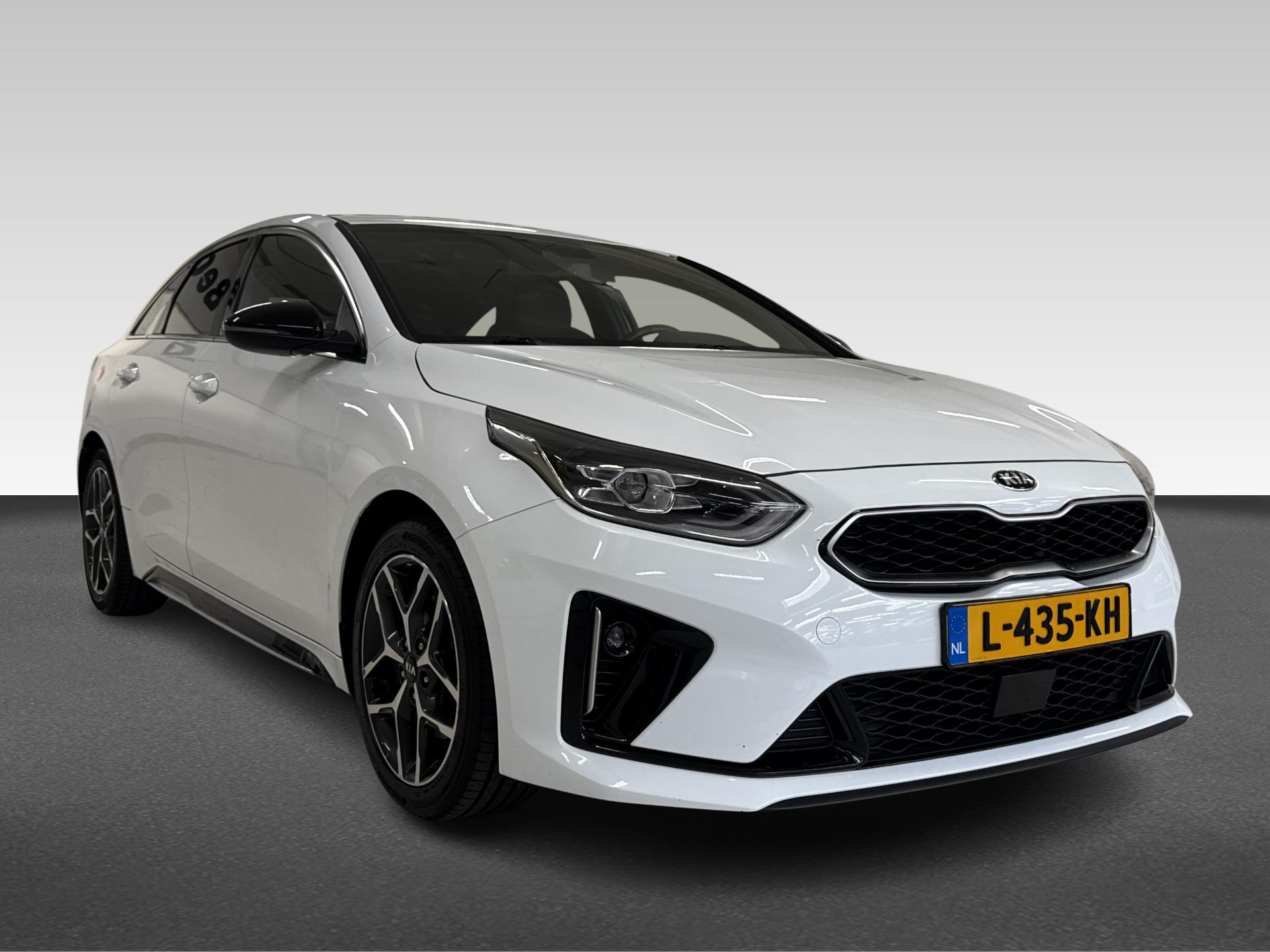 Kia Proceed