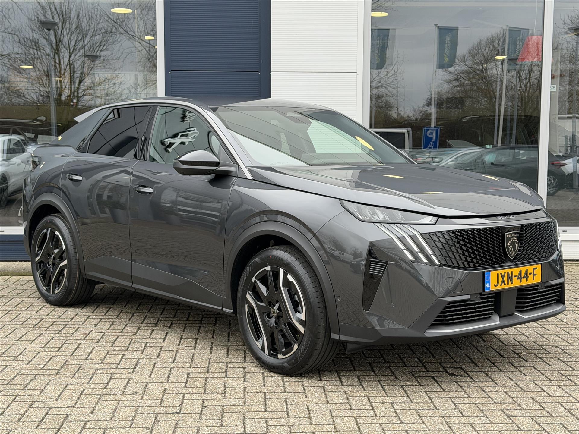 Peugeot e-3008