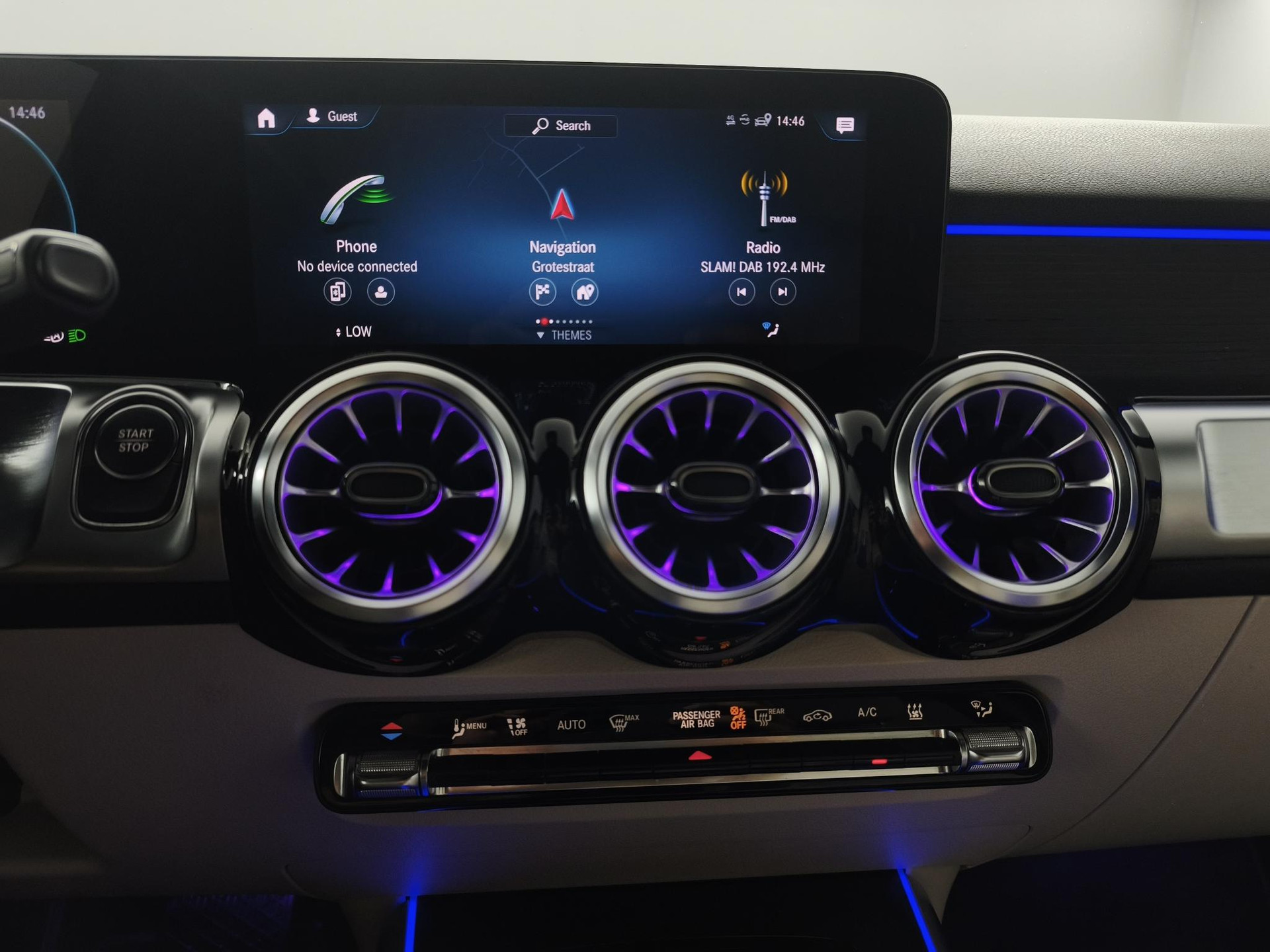 Mercedes-Benz Eqb