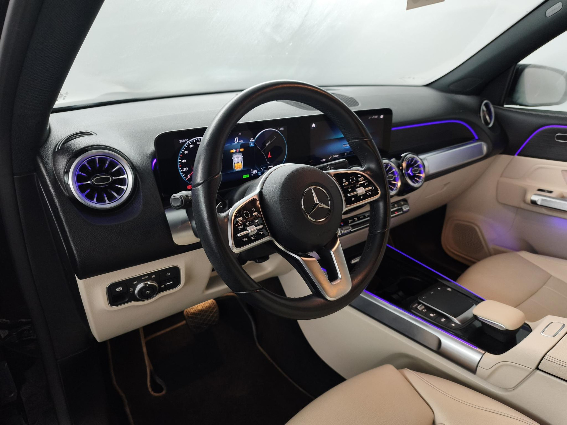 Mercedes-Benz Eqb