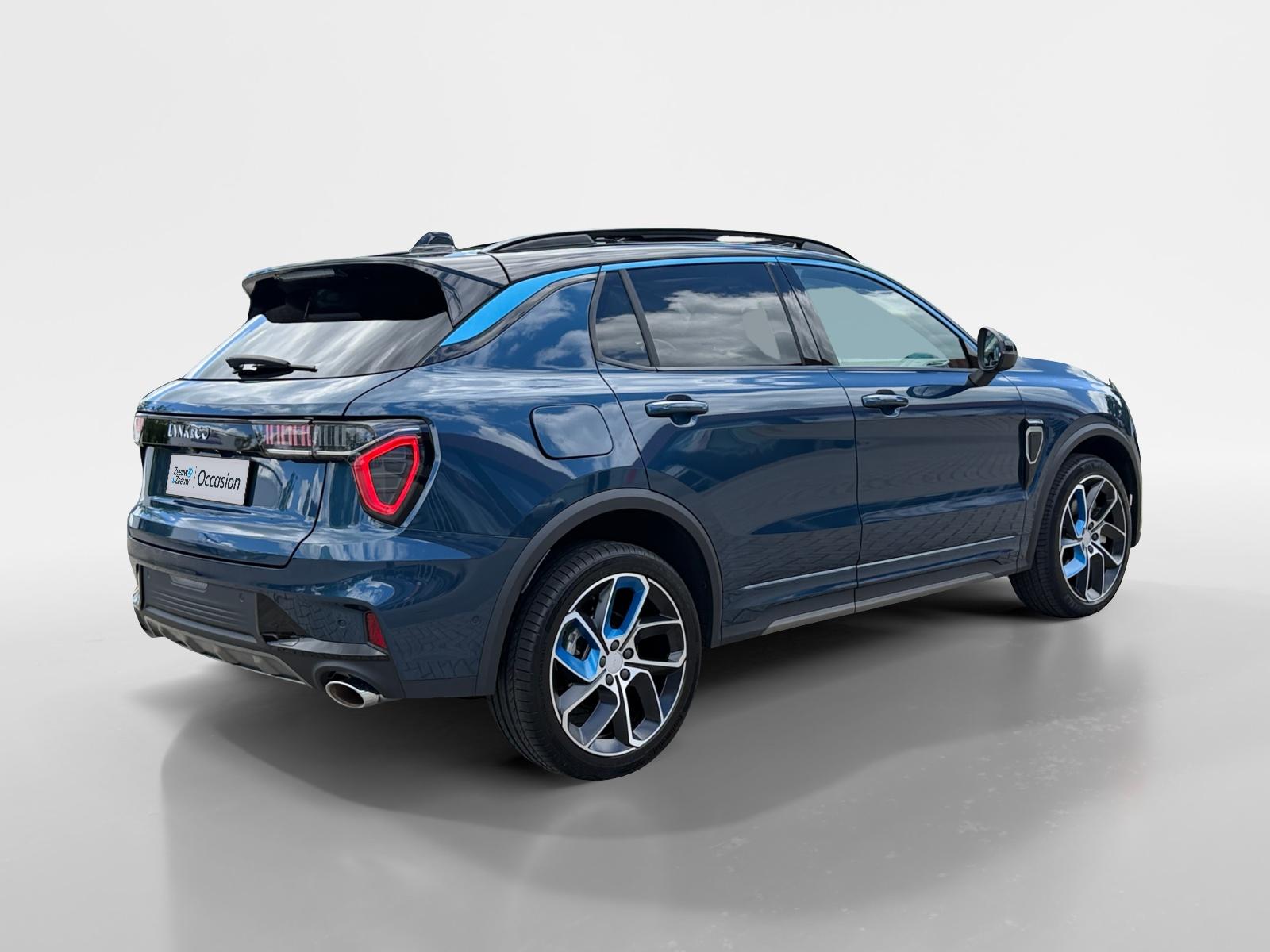 Lynk & Co 01