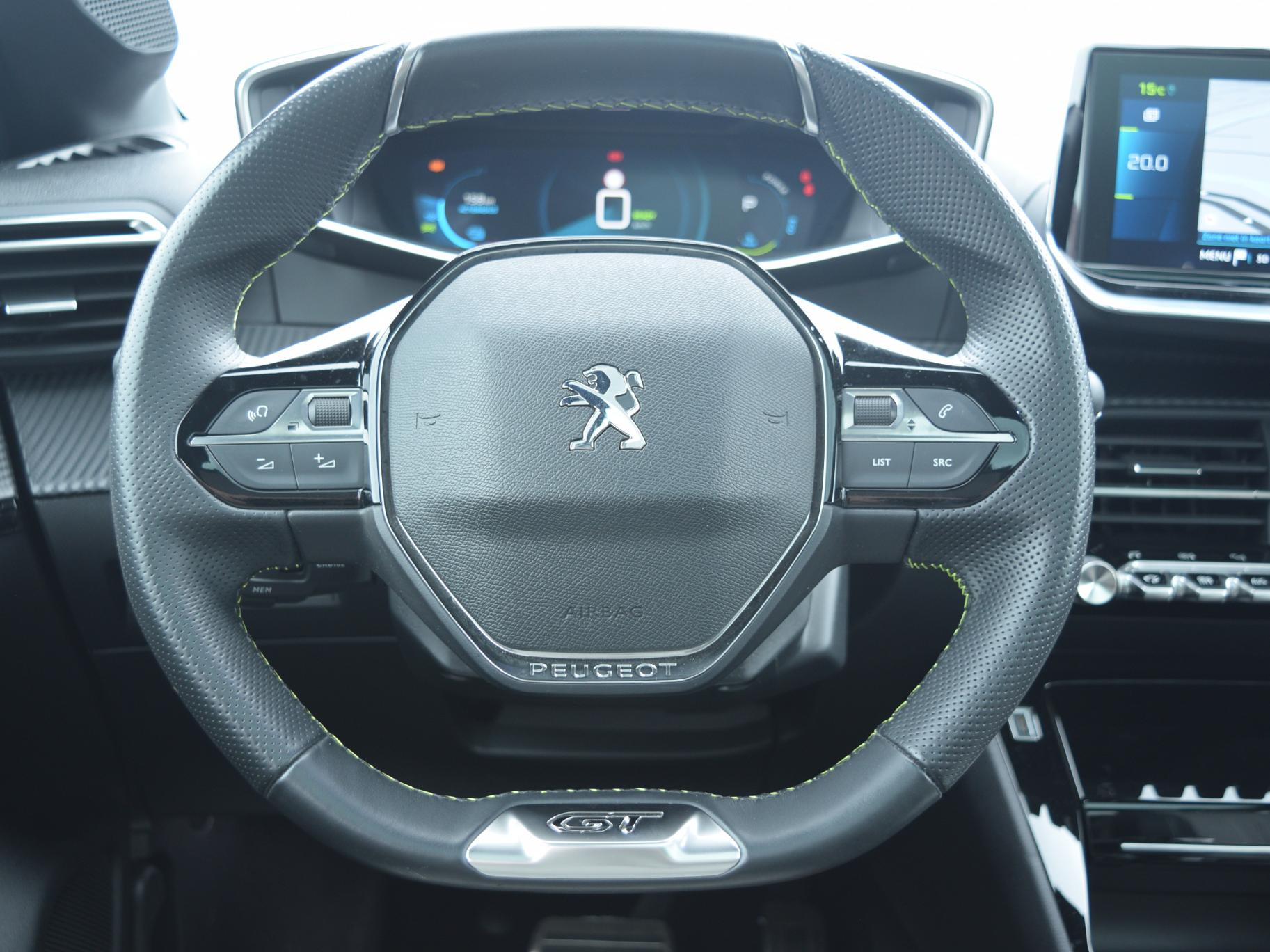 Peugeot e-208