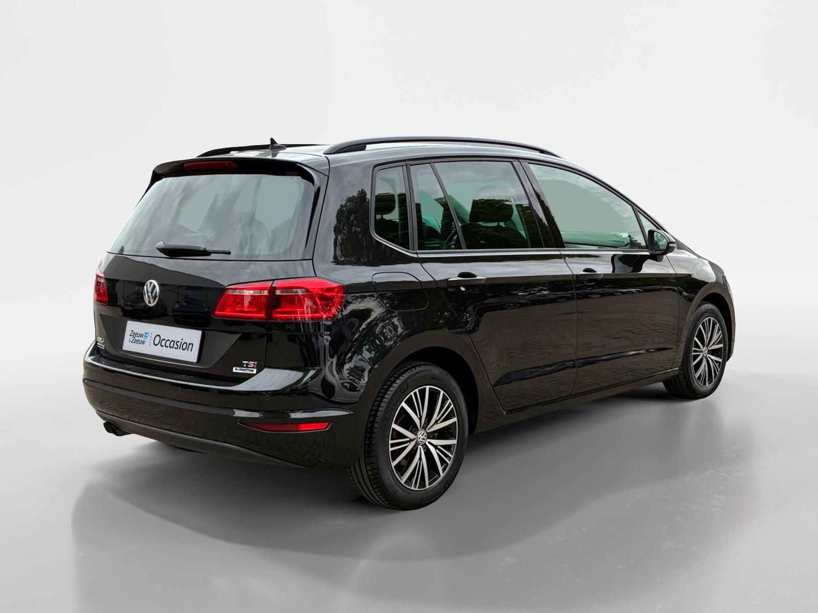Volkswagen Golf SportsVan