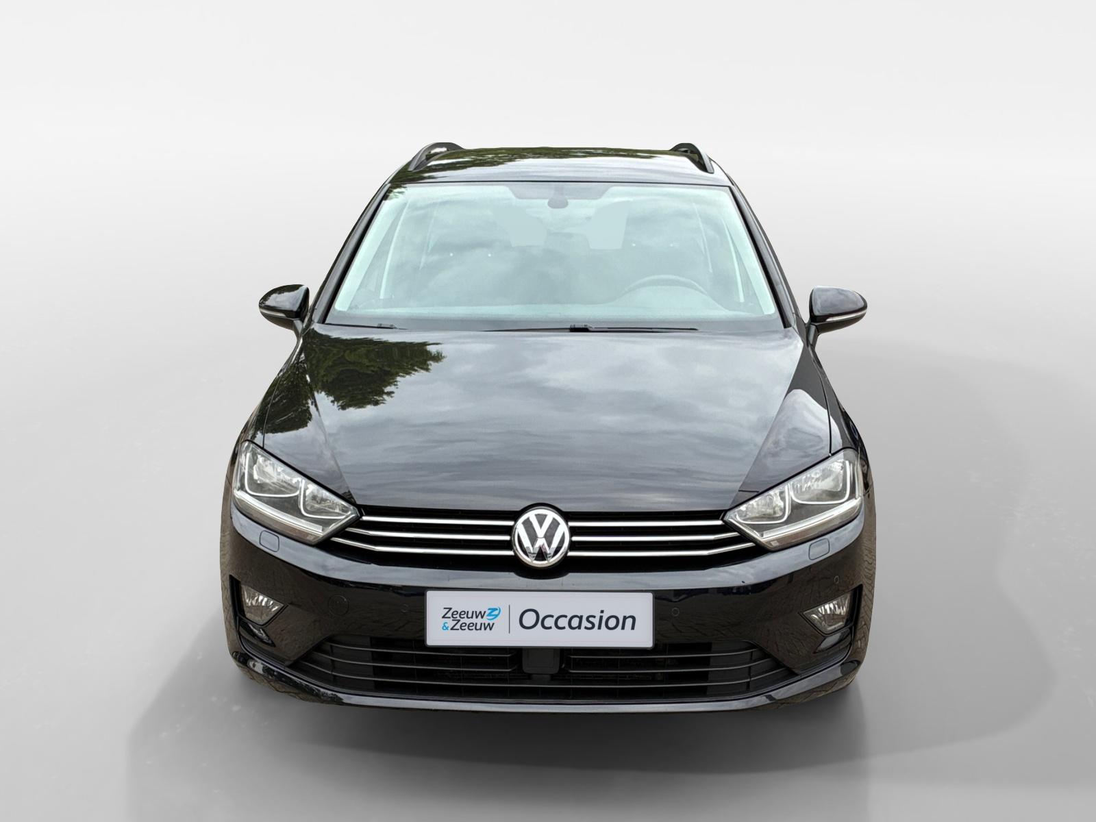 Volkswagen Golf SportsVan