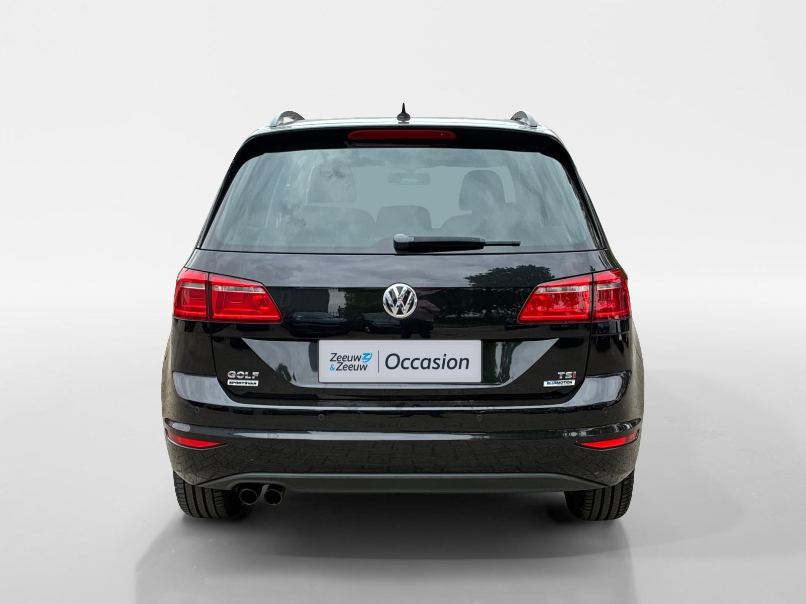 Volkswagen Golf SportsVan