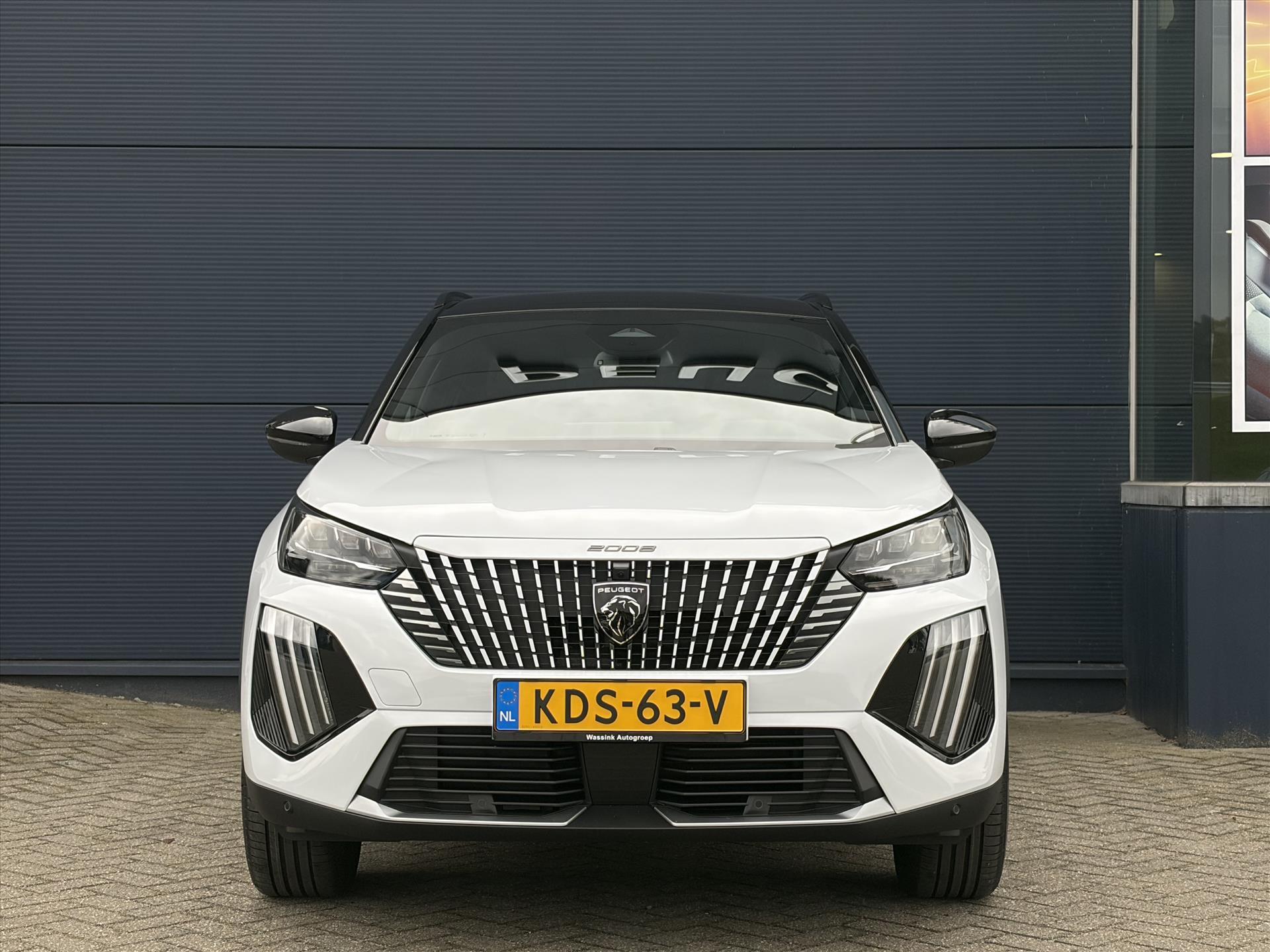 Peugeot e-2008