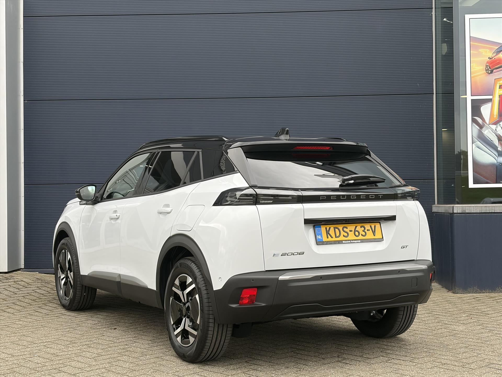 Peugeot e-2008