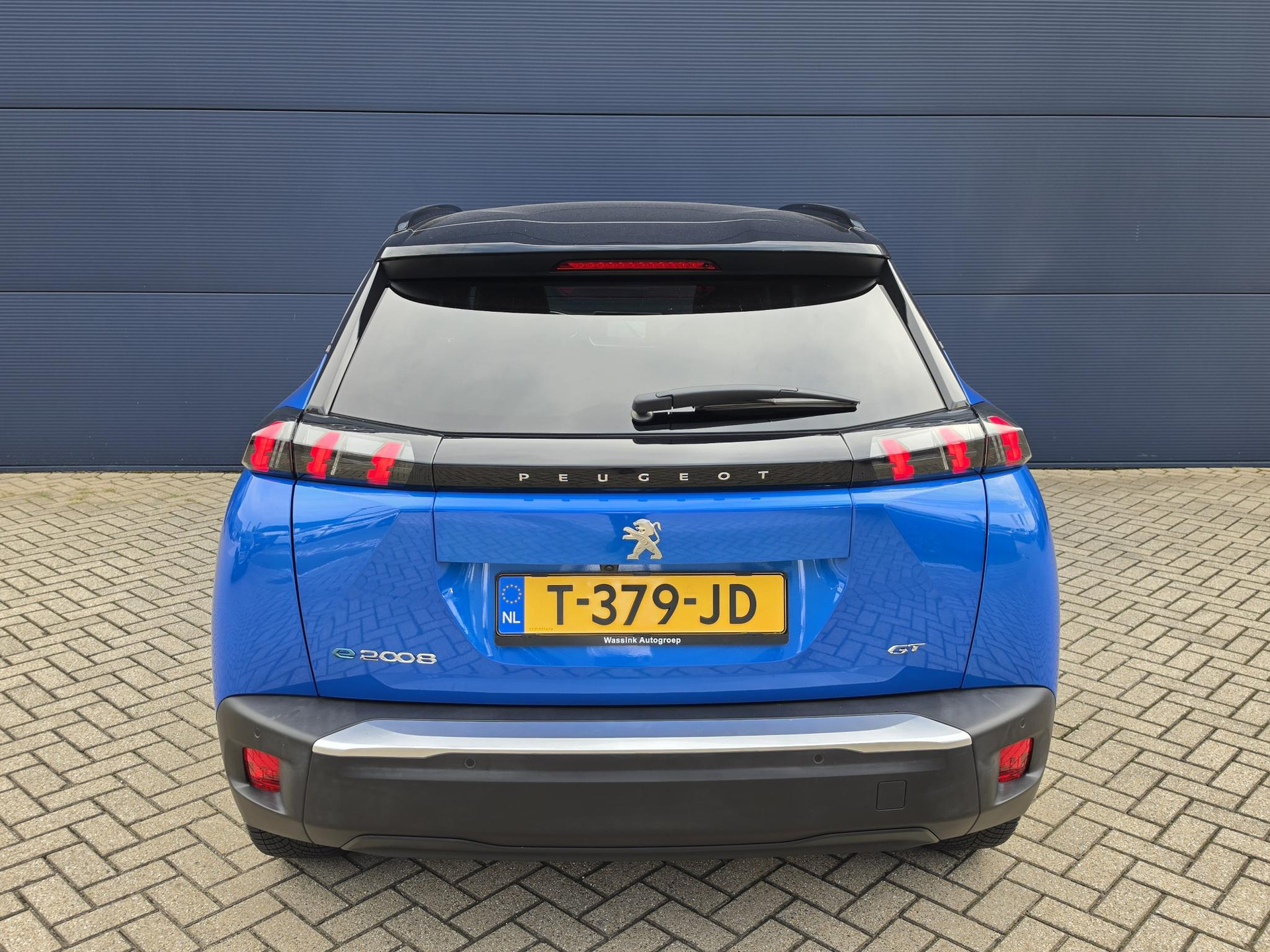 Peugeot e-2008
