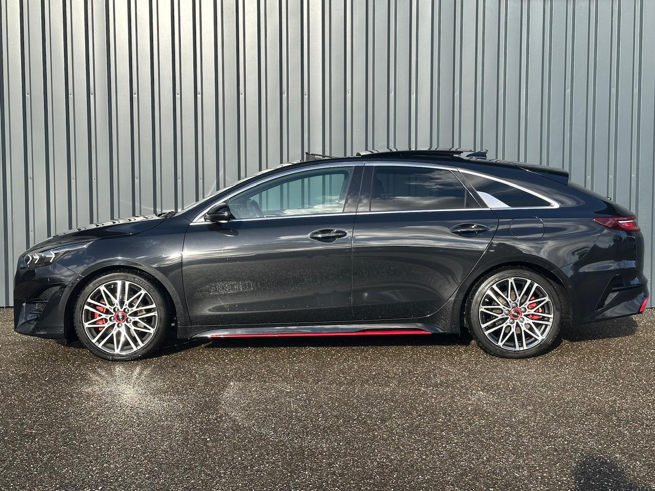 Kia Proceed