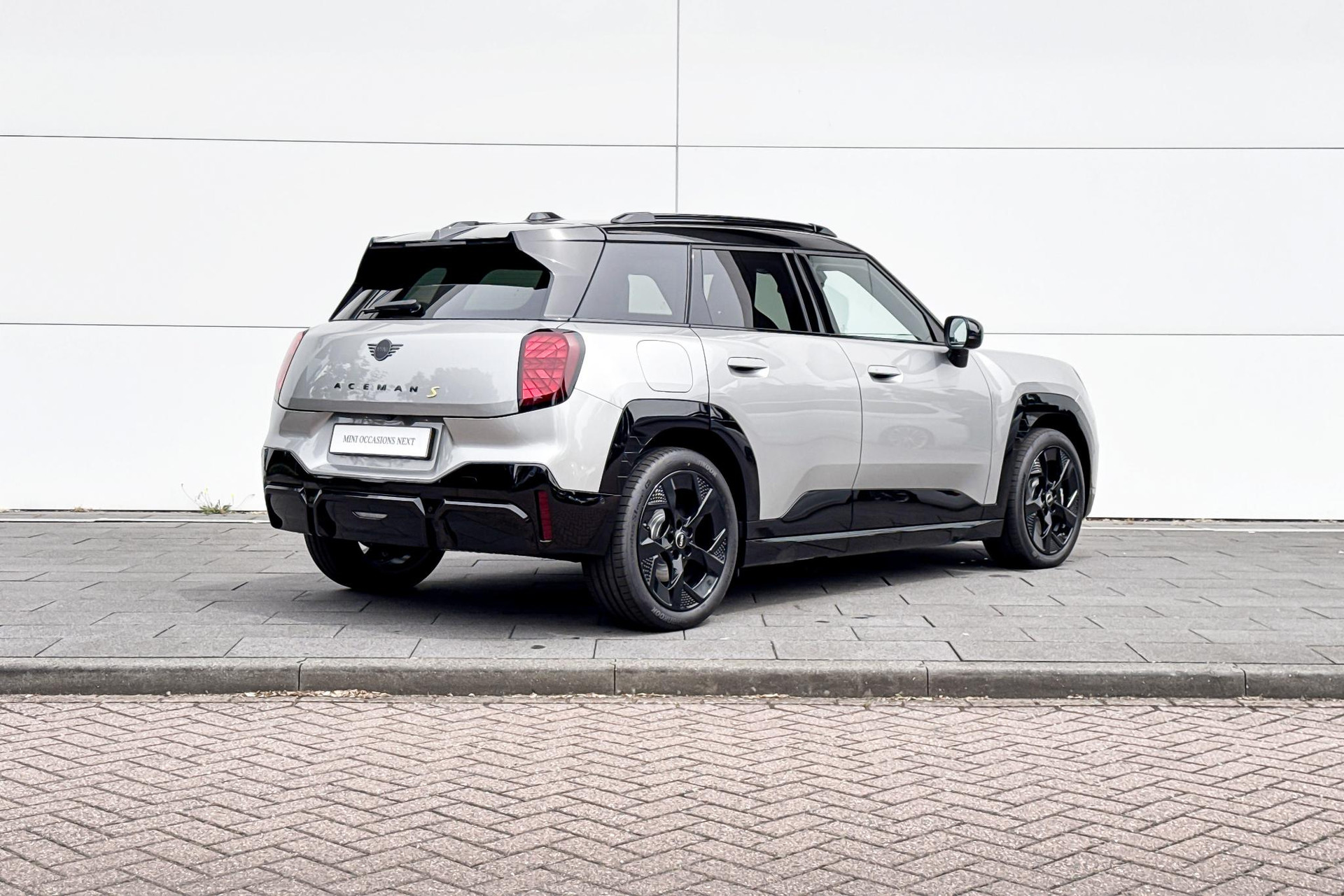 MINI Aceman