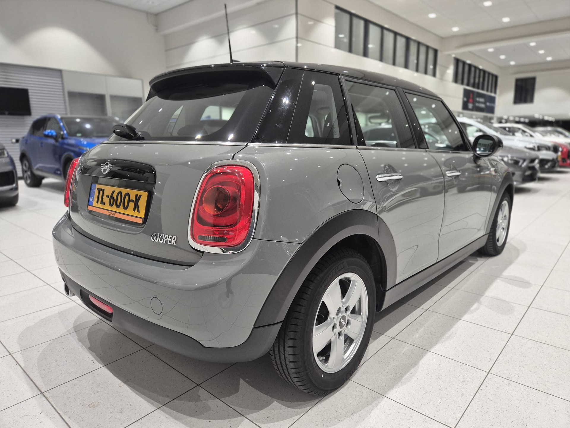 MINI MINI 5-Deurs
