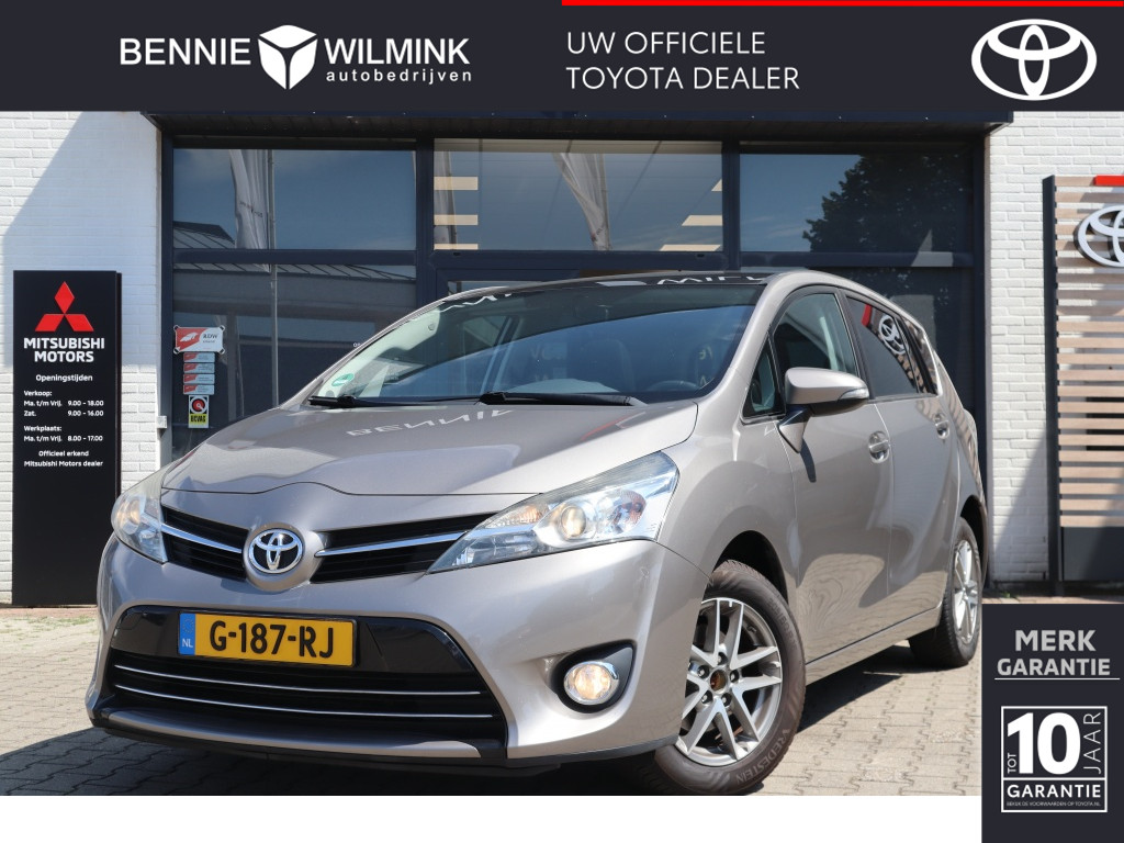 Toyota Verso 1.8 VVT-i Aspiration Automaat | PanoDak | Trekhaak | All Seasons
