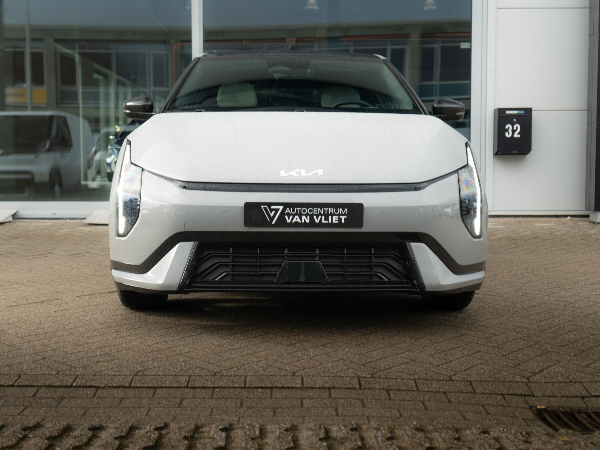Kia EV4