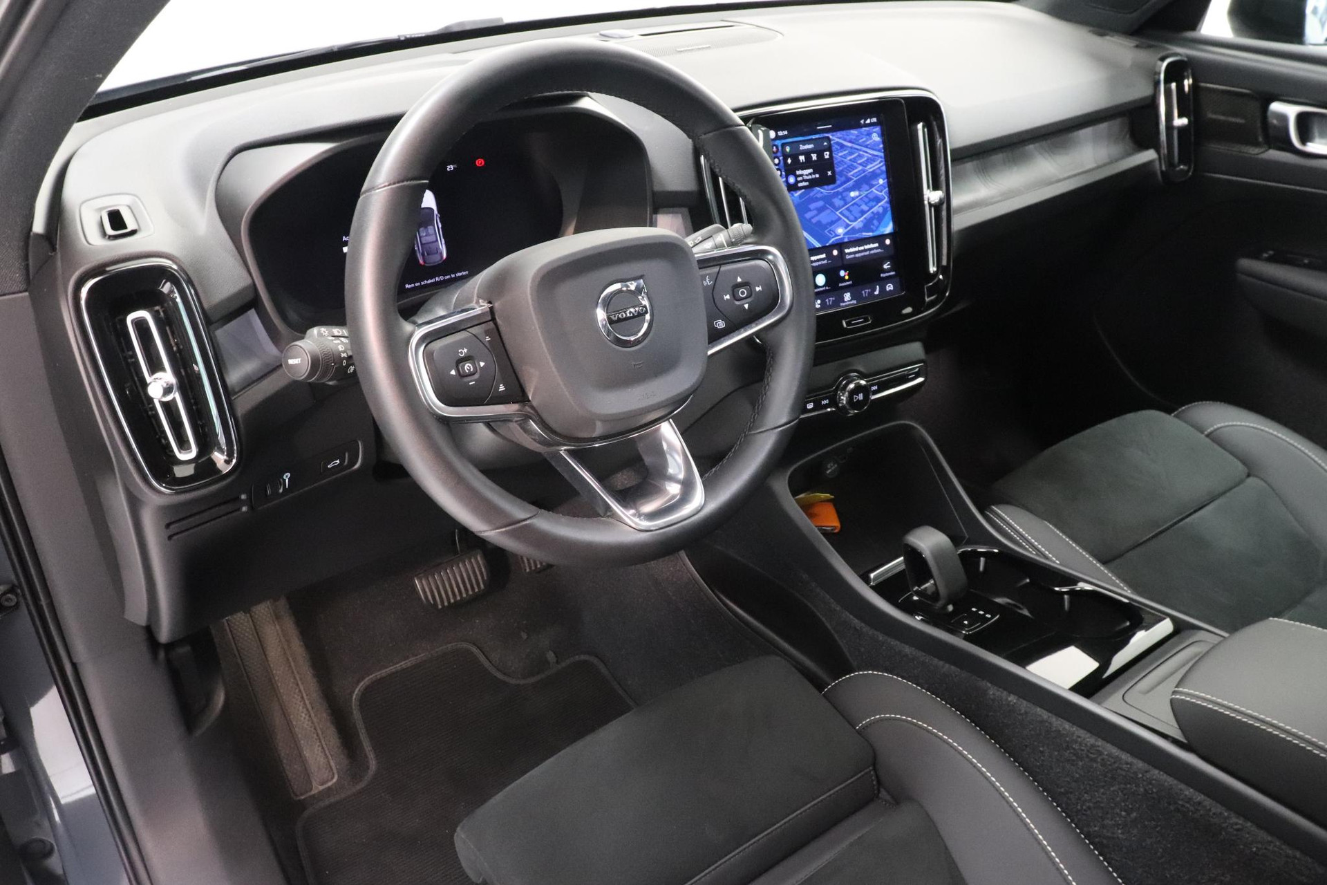 Volvo C40