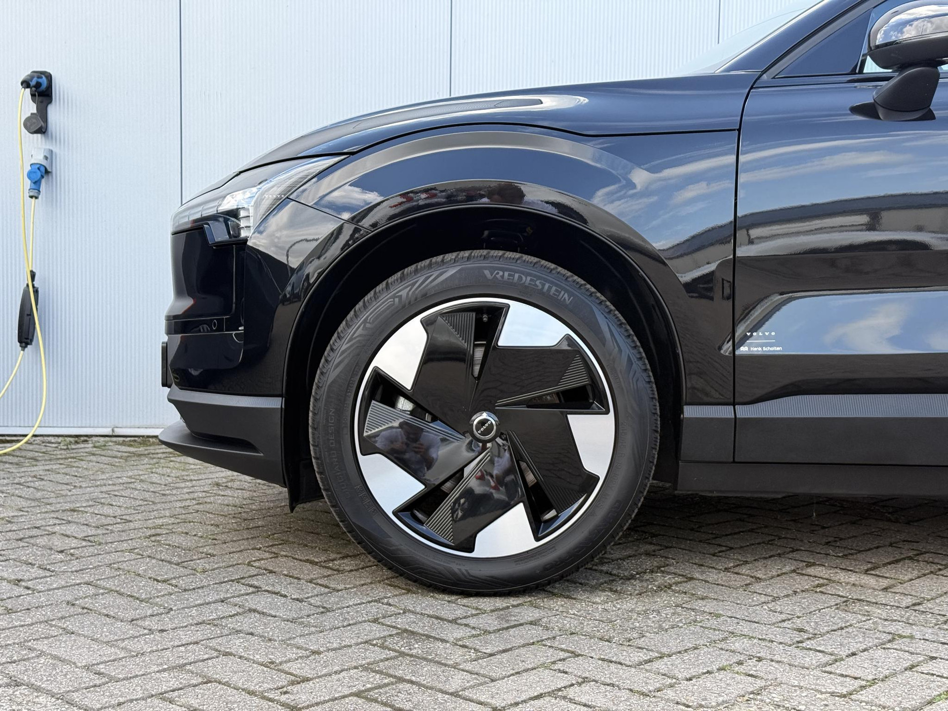 Volvo EX30
